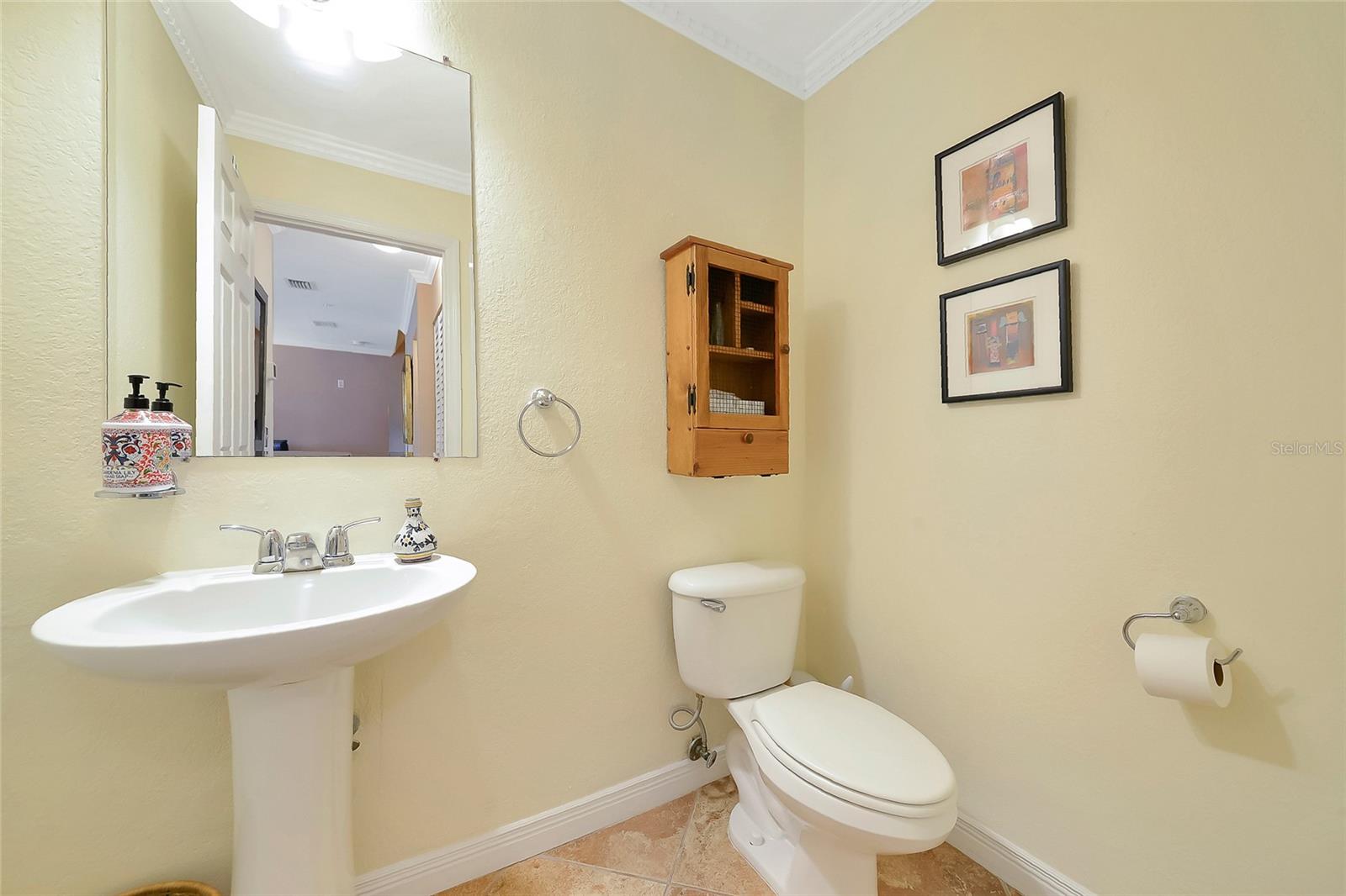 Image 33 of 90 For 850 Tamiami Trail 431