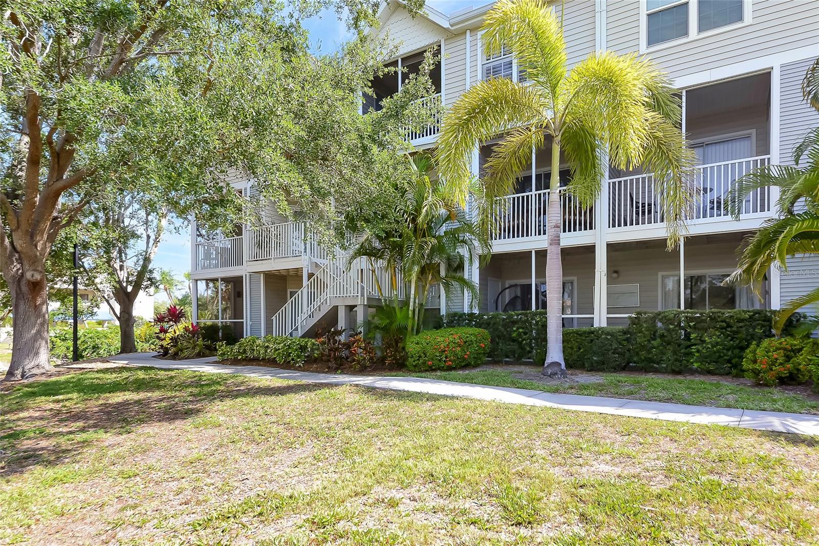 Image 40 of 90 For 850 Tamiami Trail 431