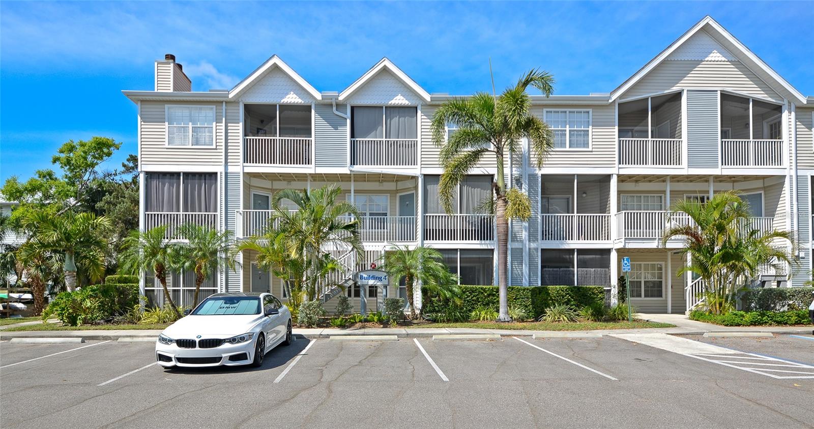 Image 41 of 90 For 850 Tamiami Trail 431