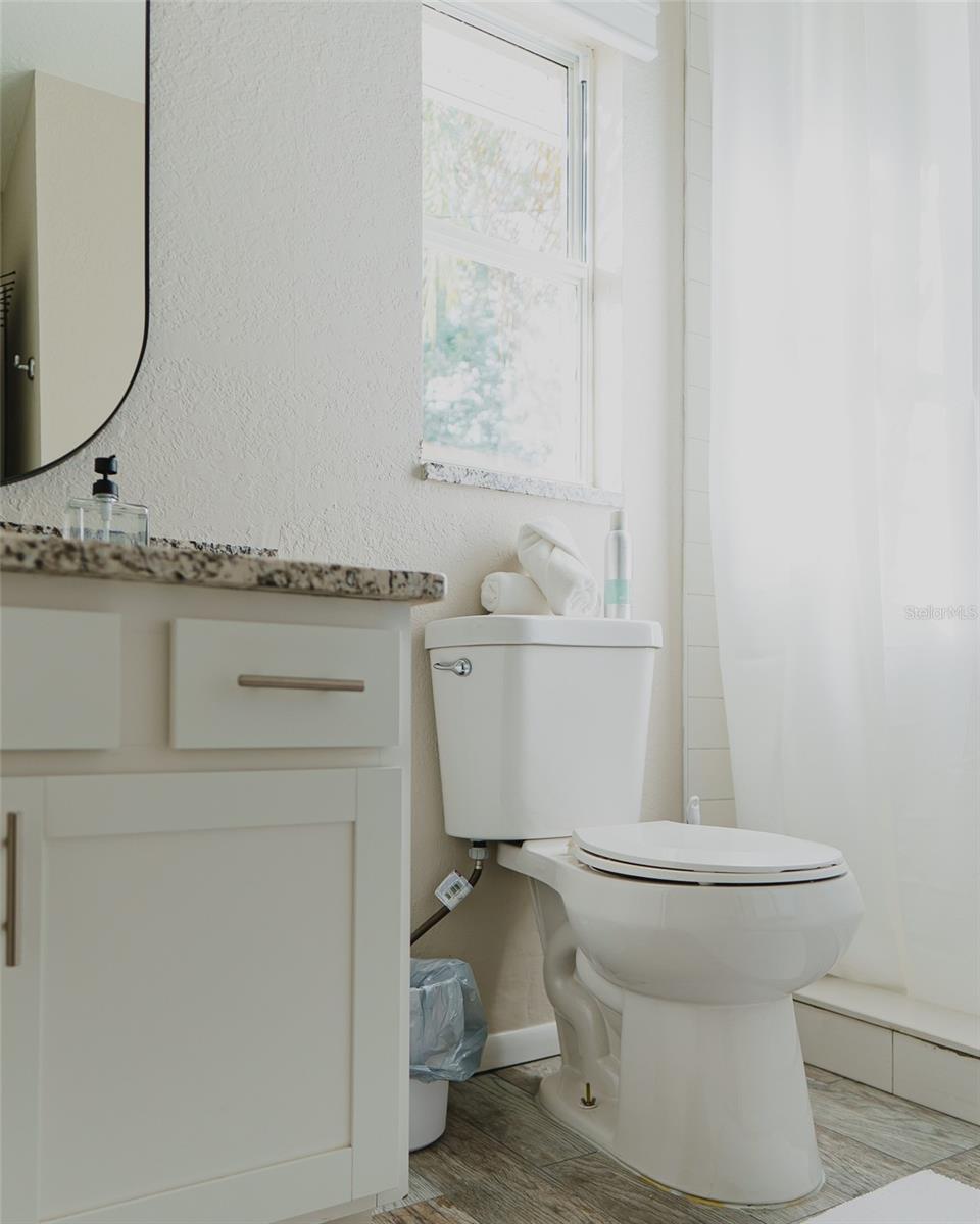 Image 18 of 26 For 4549 Mcintosh Lane