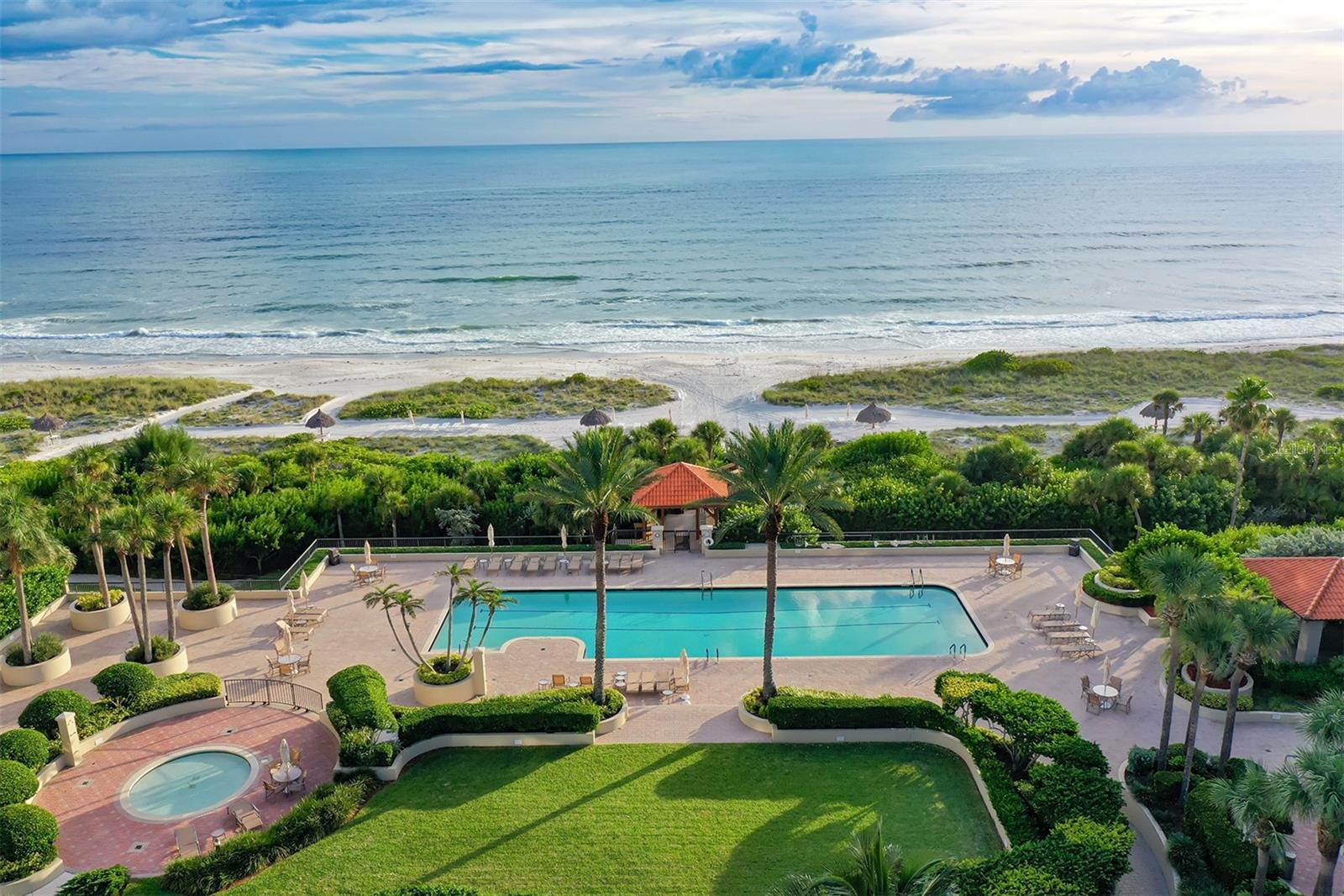 Image 30 of 40 For 1241 Gulf Of Mexico Drive 803