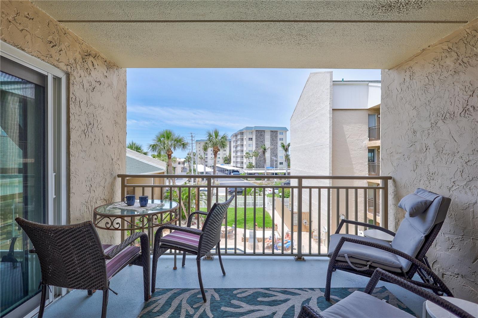 Image 11 of 68 For 845 Benjamin Franklin Drive 302