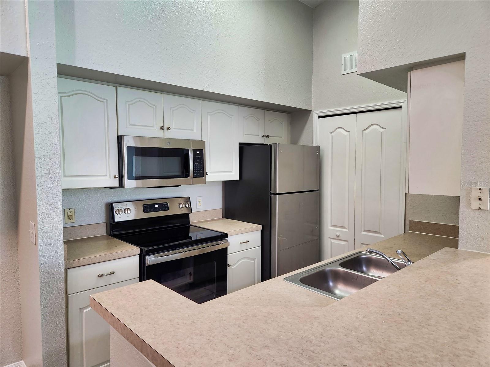 Image 35 of 47 For 4156 Central Sarasota Parkway 821
