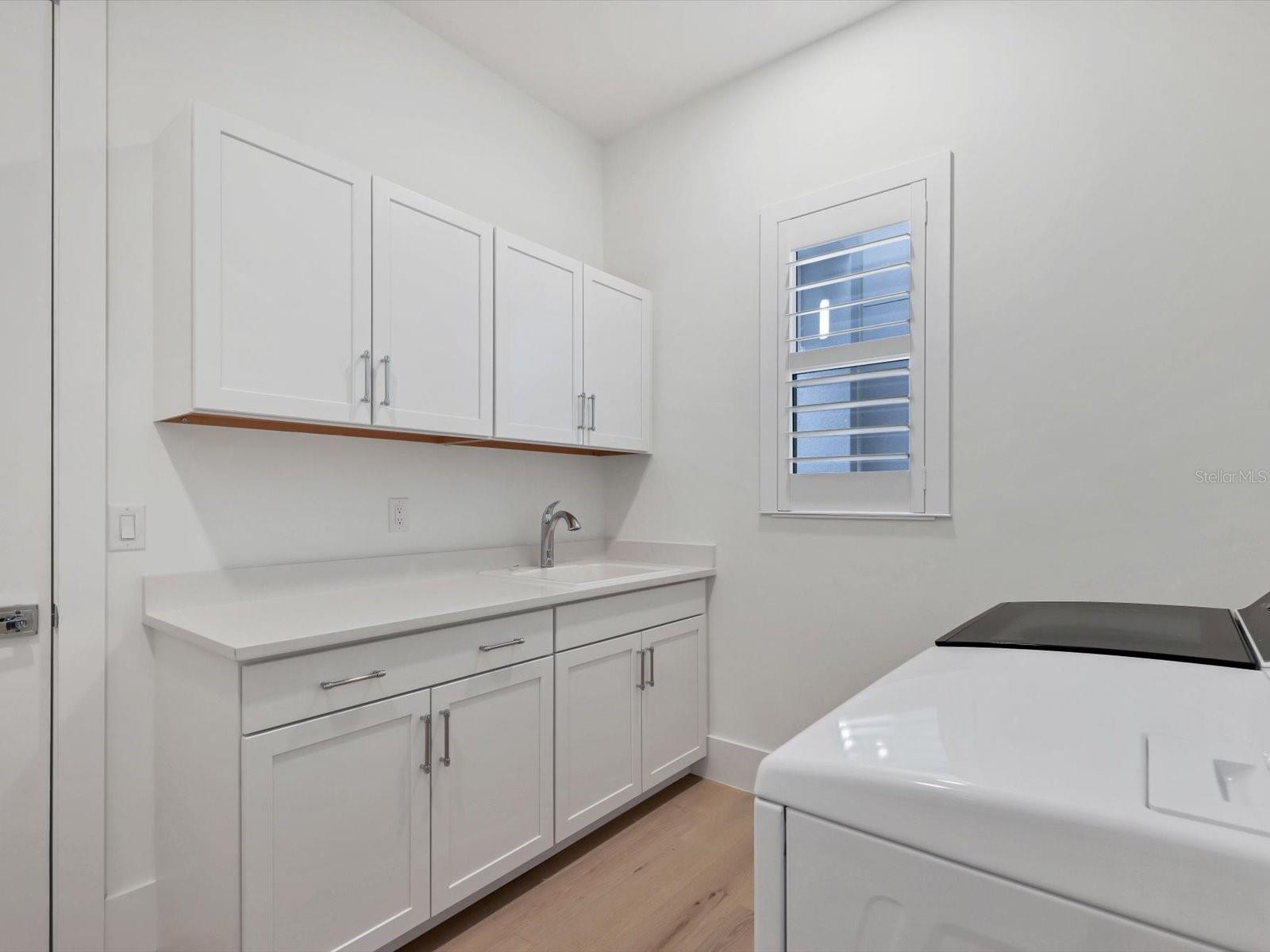 Image 25 of 28 For 8331 Sea Glass Court