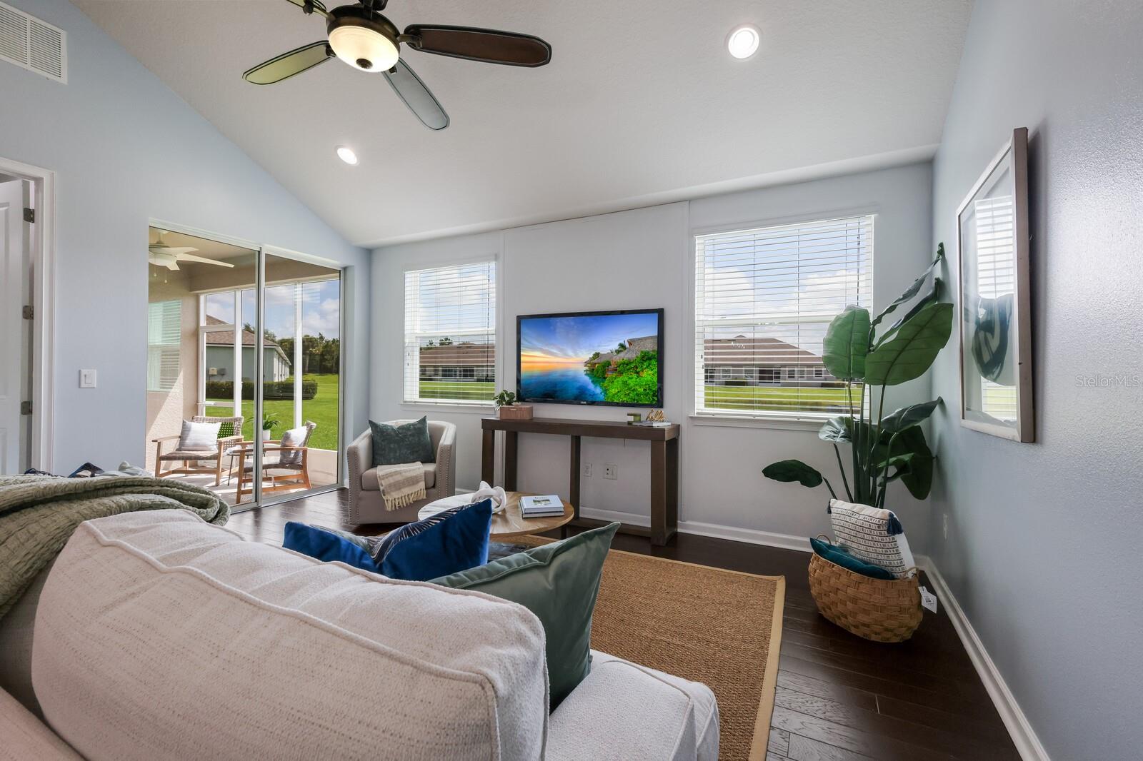 Image 12 of 45 For 5237 Blossom Cove