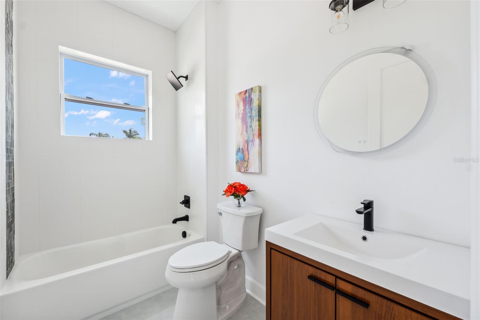 Listing photo id 16 for 8622 Inwood Drive