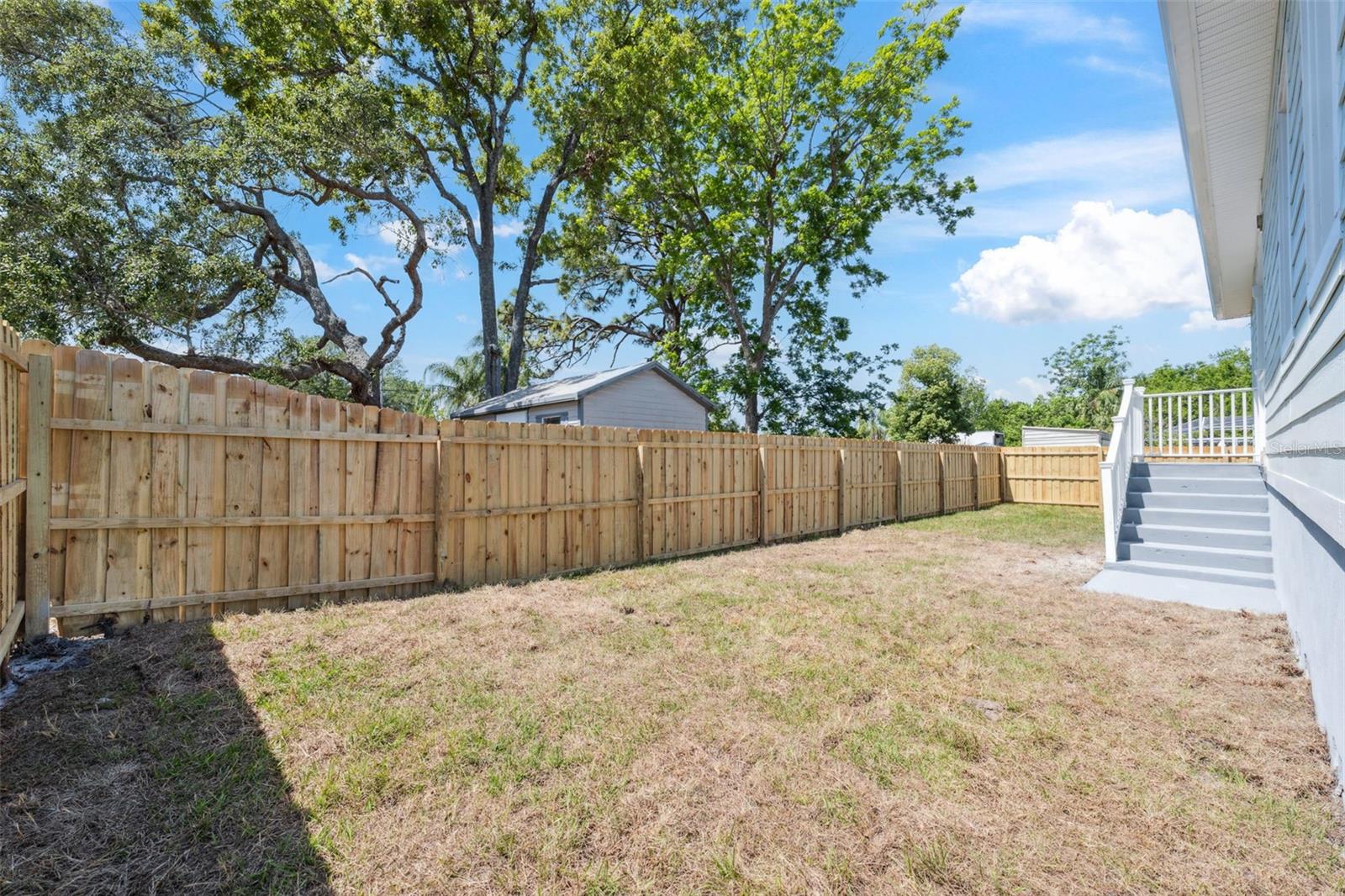 Listing photo id 20 for 8622 Inwood Drive