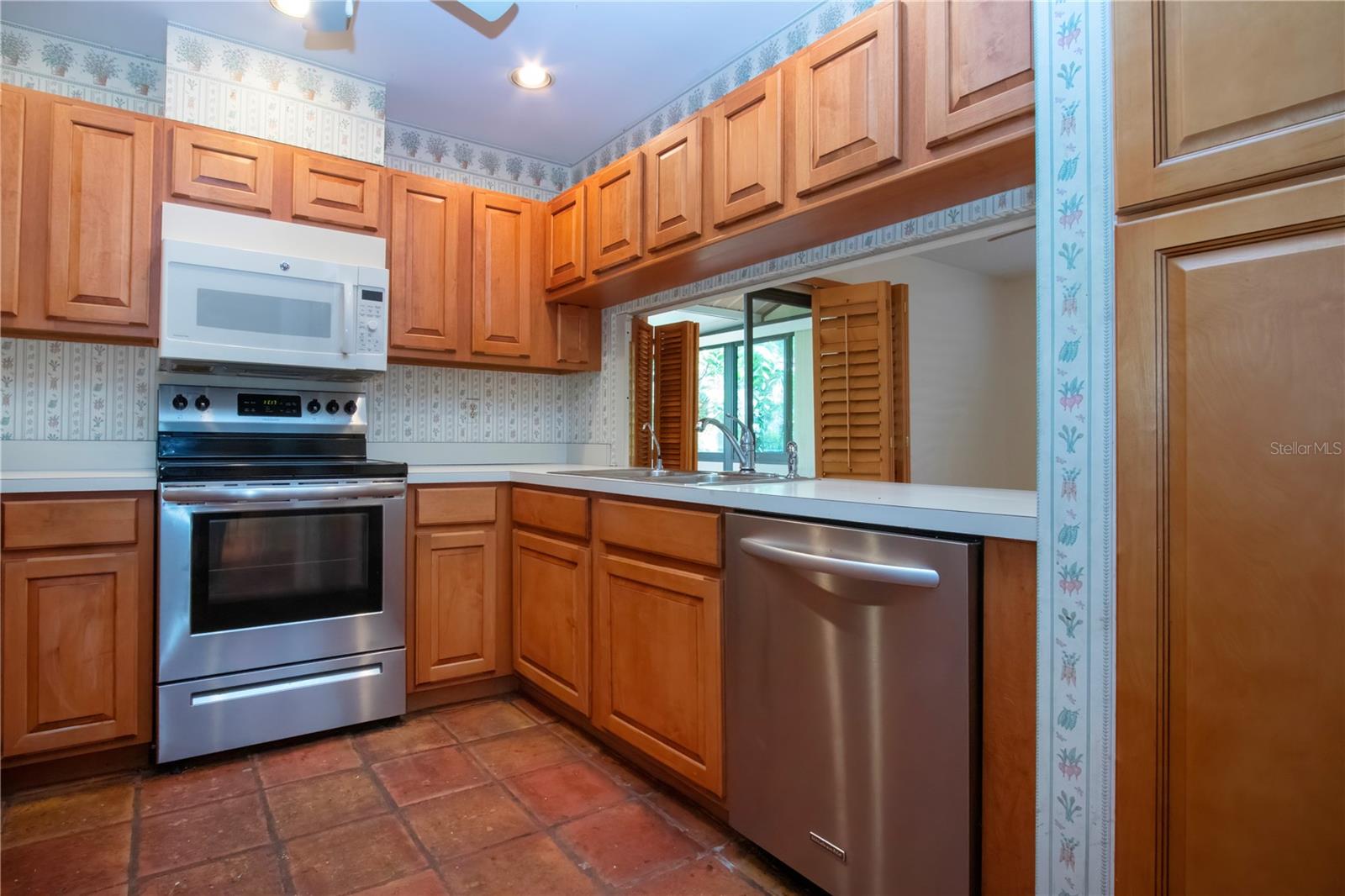 Image 21 of 48 For 4812 Kestral Park Circle 20