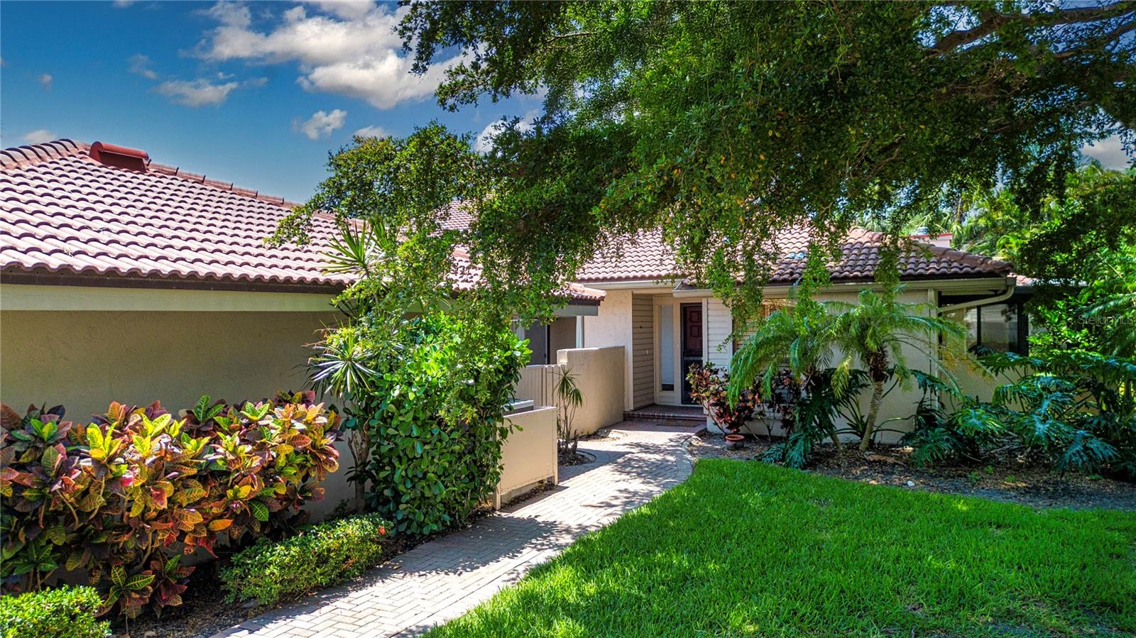 Image 6 of 48 For 4812 Kestral Park Circle 20