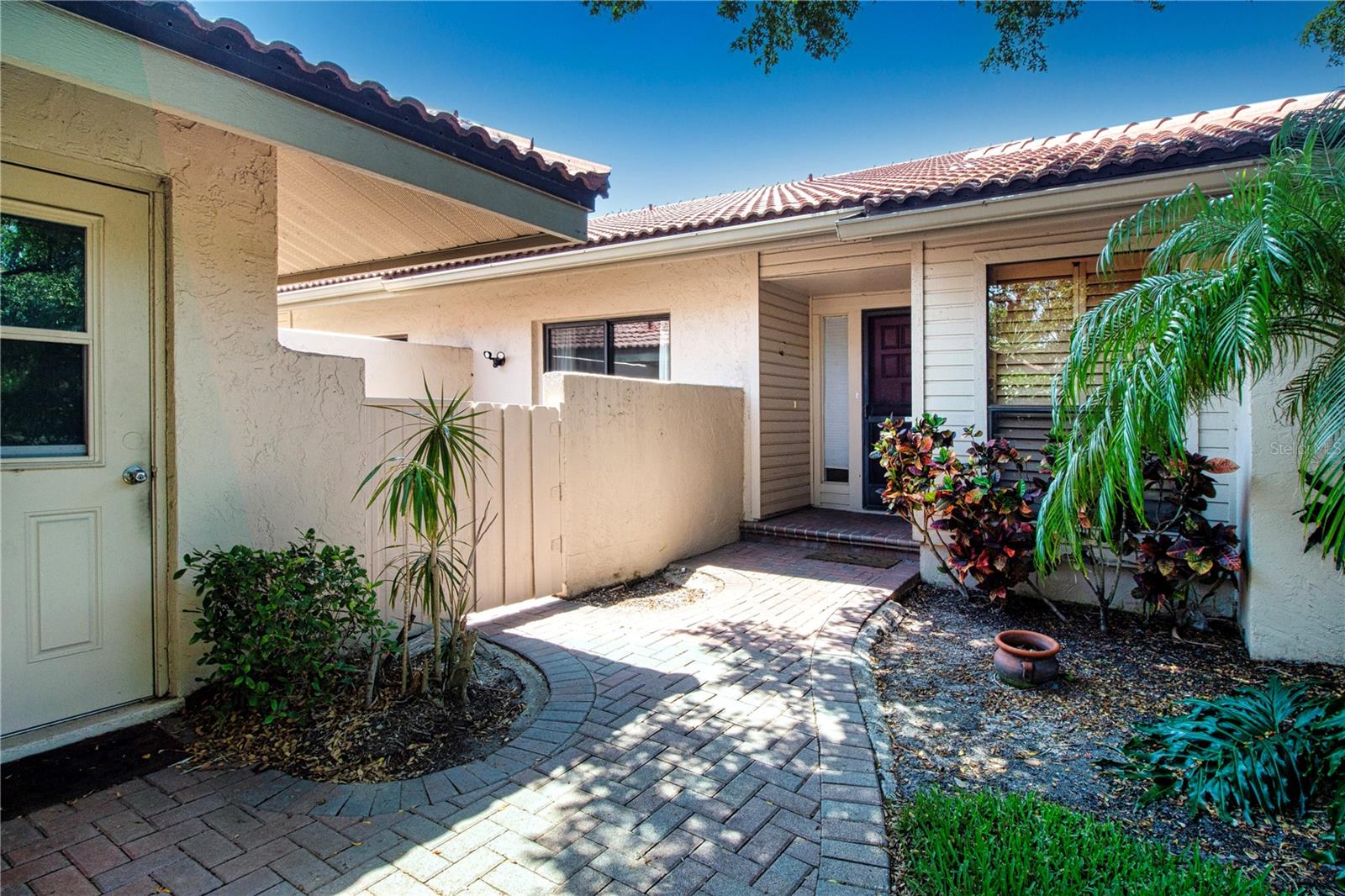 Image 7 of 48 For 4812 Kestral Park Circle 20