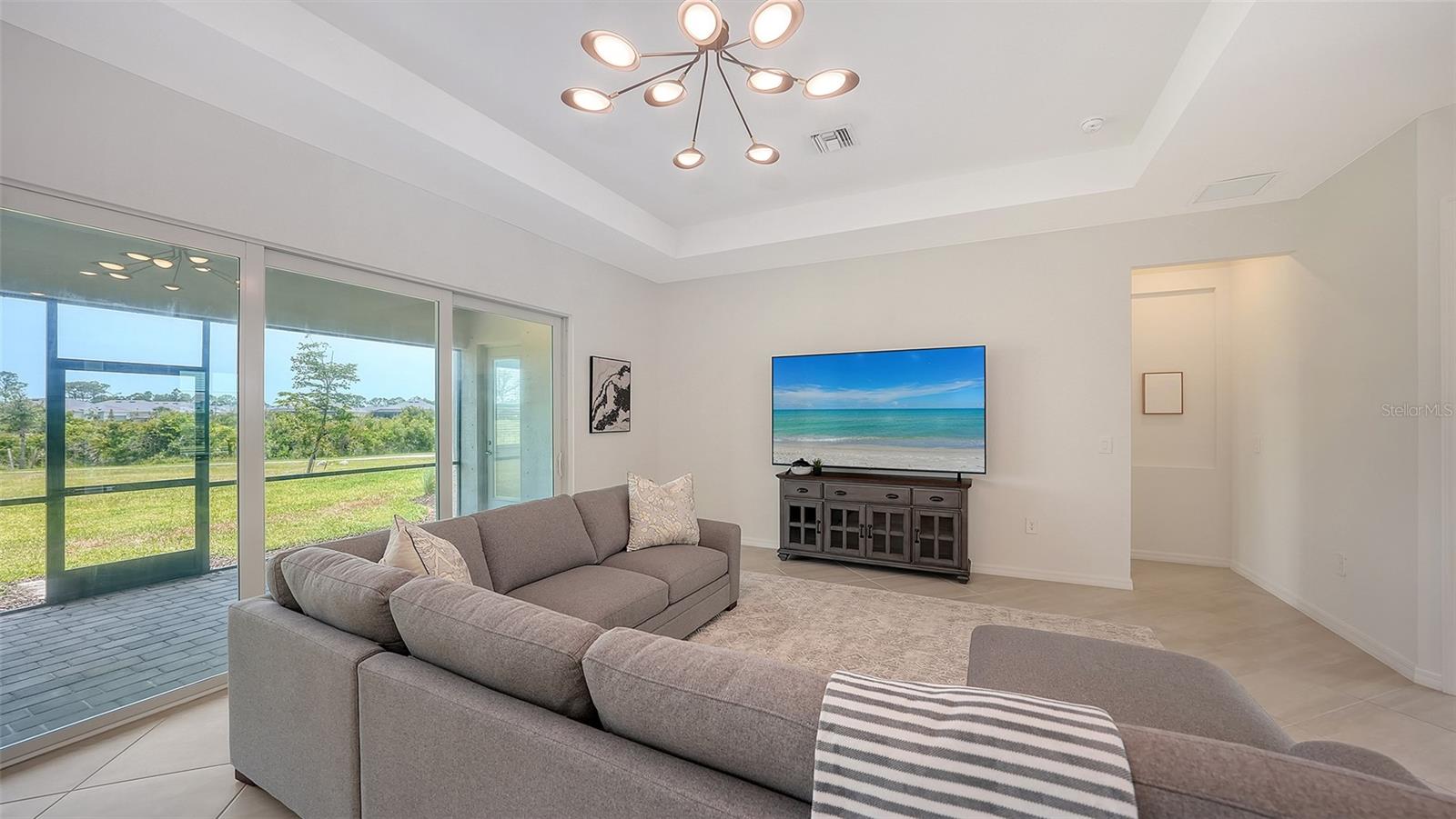 Image 12 of 59 For 17449 Sandpearl Road