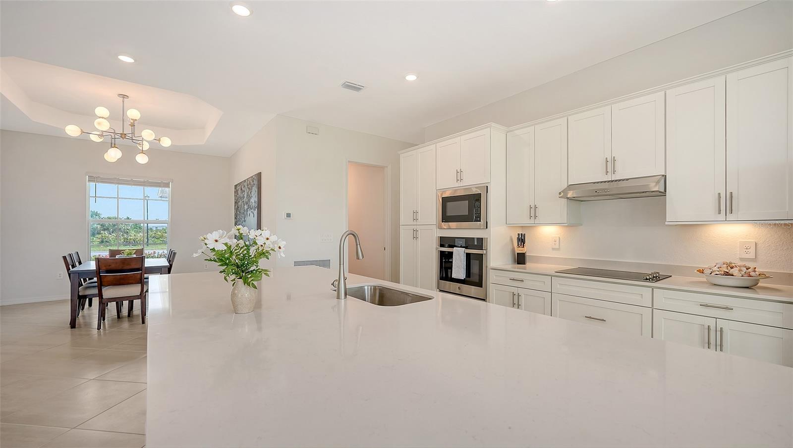 Image 13 of 59 For 17449 Sandpearl Road