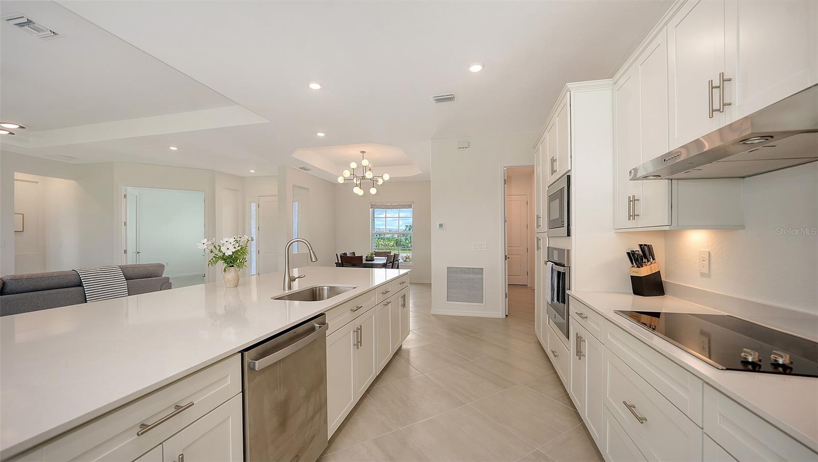 Image 20 of 59 For 17449 Sandpearl Road