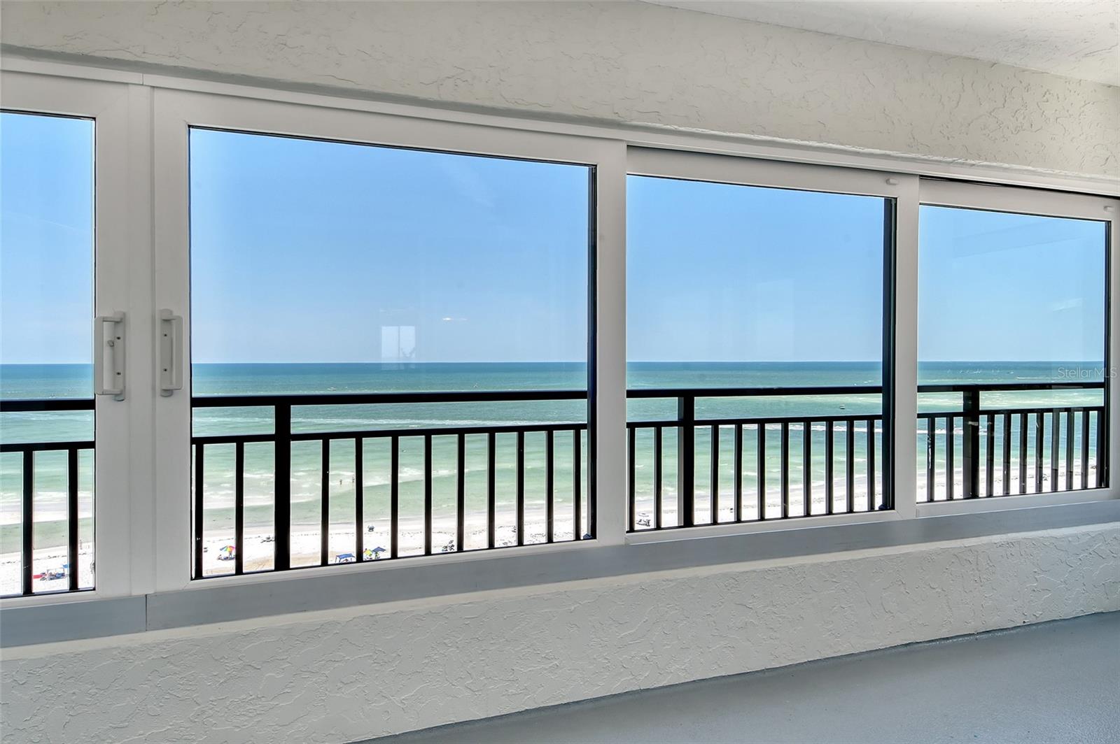 Image 10 of 69 For 20 Whispering Sands Drive 1201