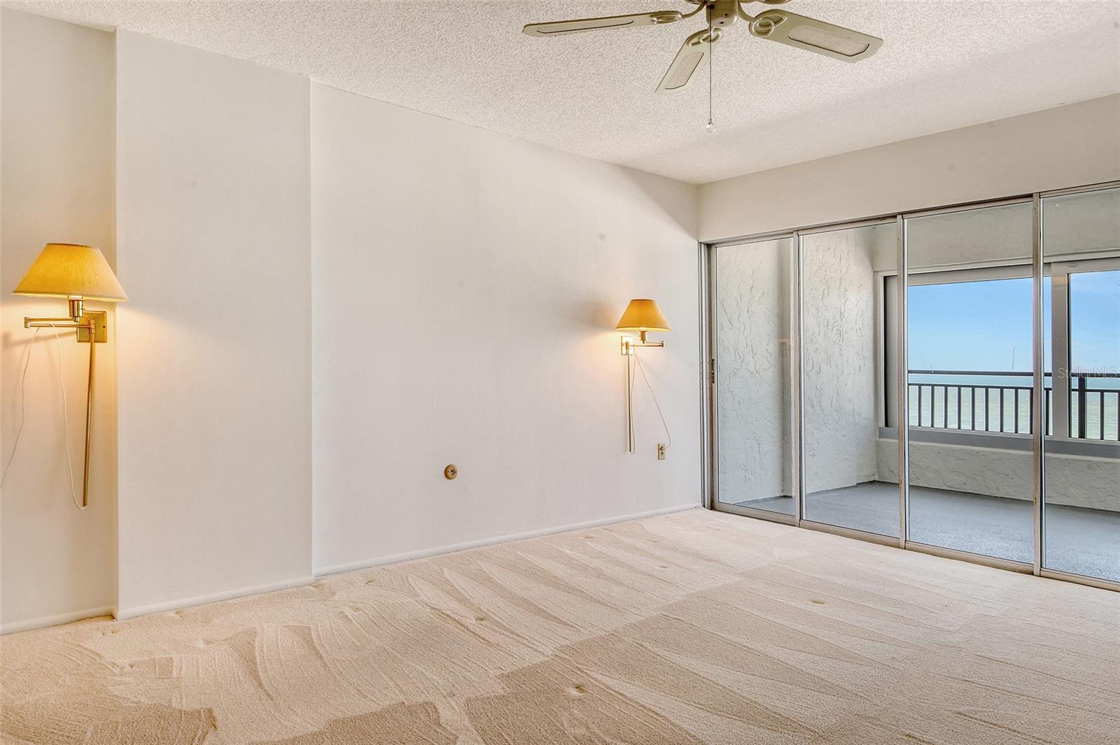 Image 31 of 69 For 20 Whispering Sands Drive 1201