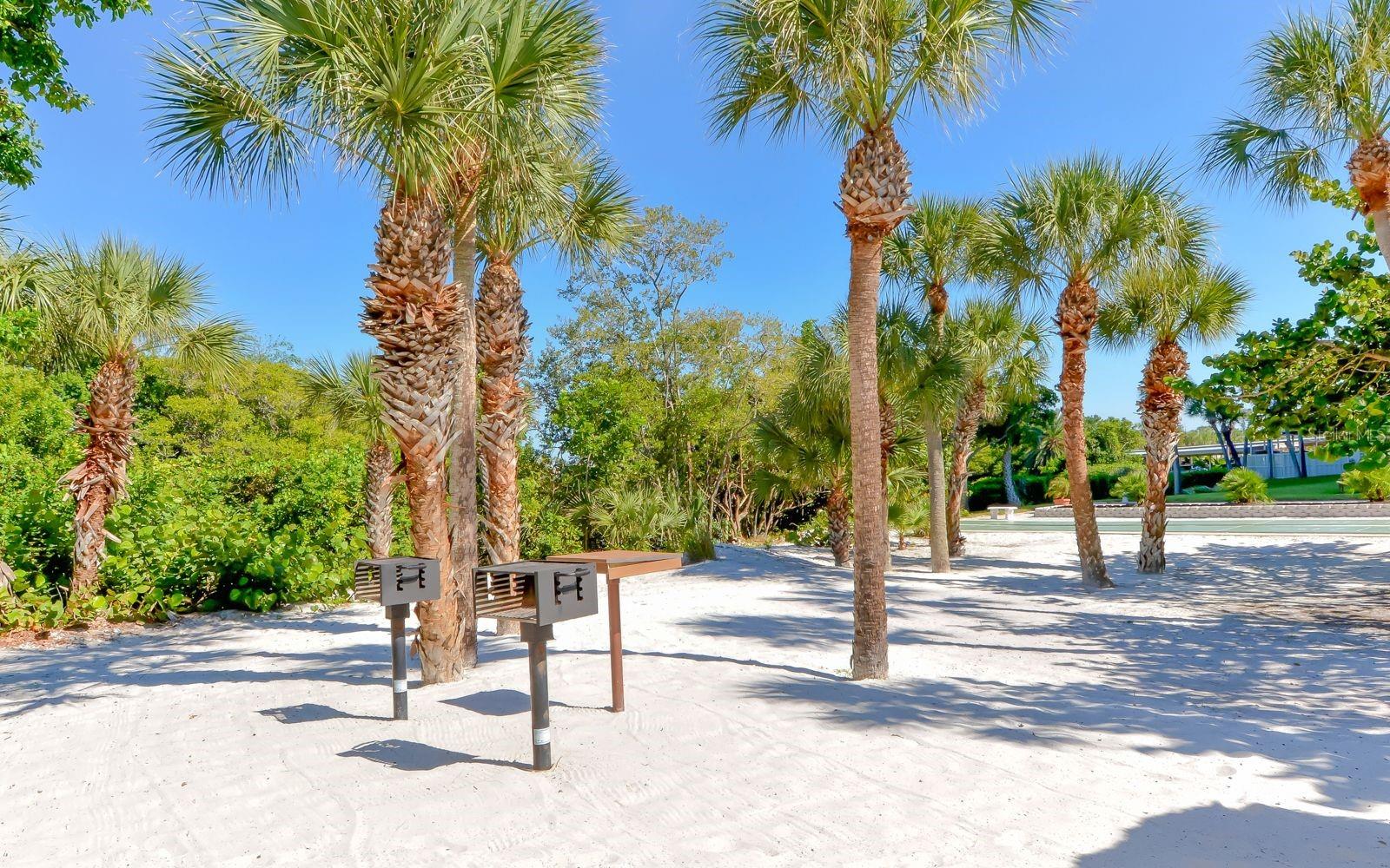 Image 52 of 69 For 20 Whispering Sands Drive 1201
