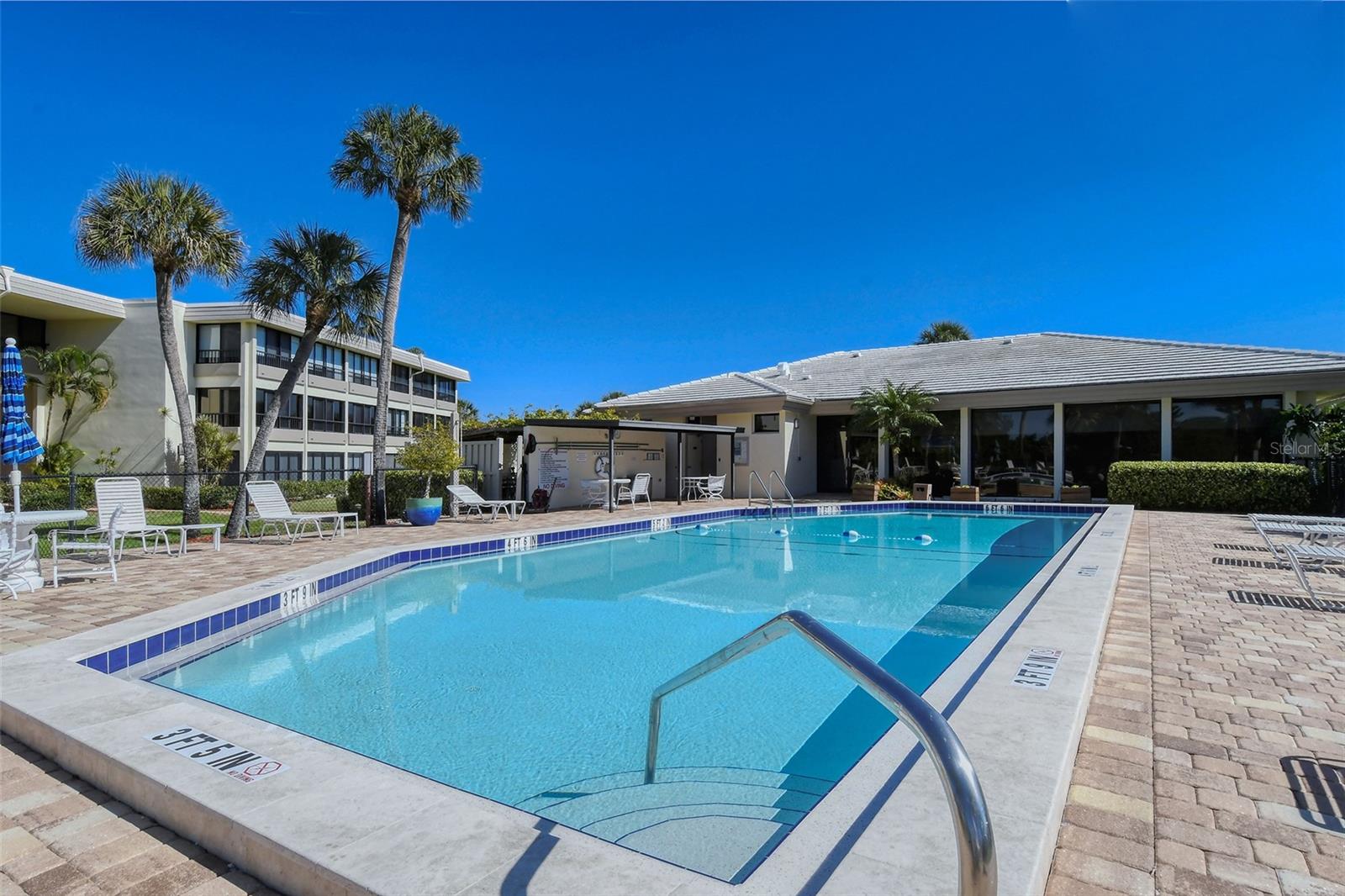Image 60 of 69 For 20 Whispering Sands Drive 1201