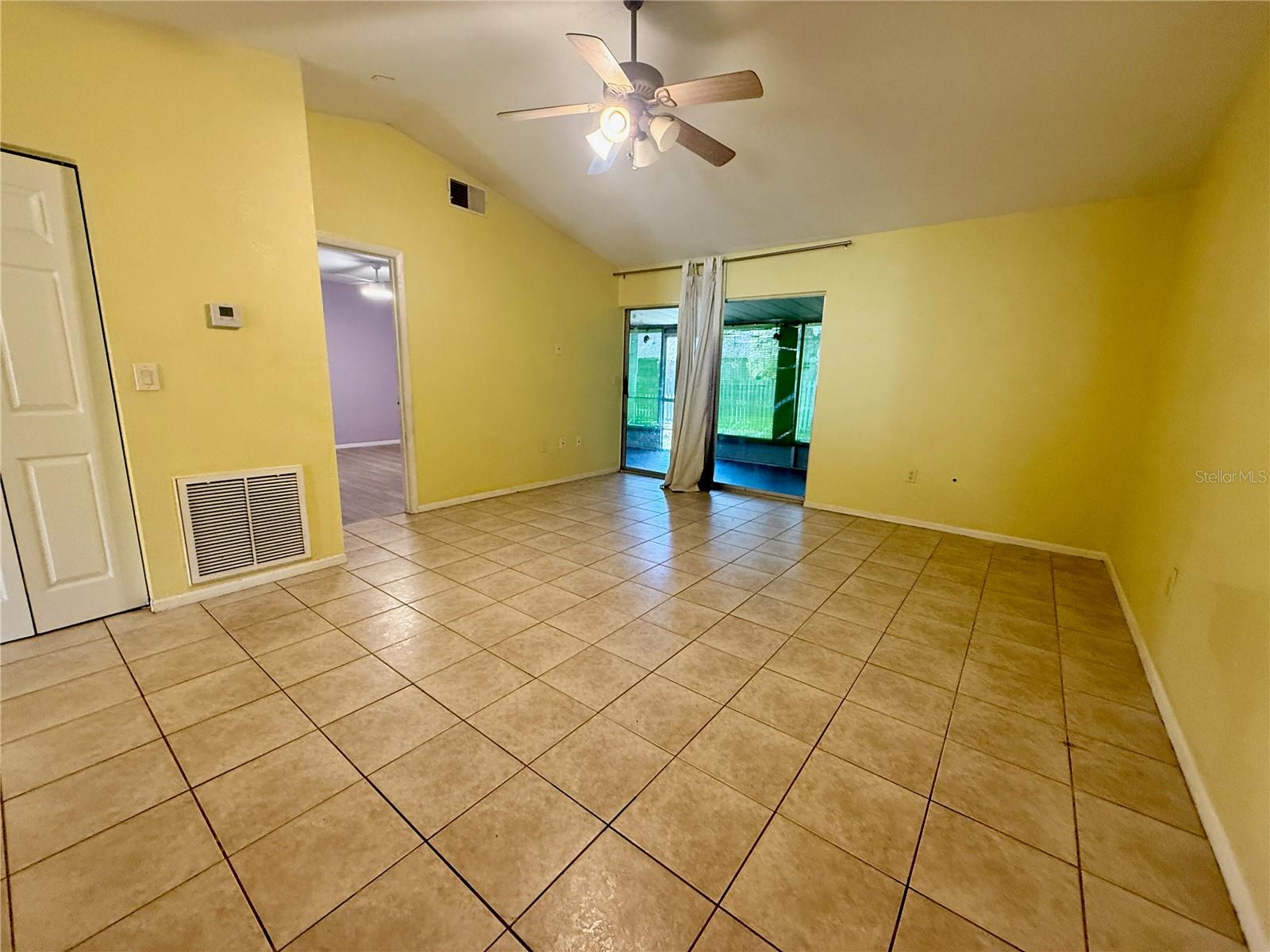 Image 8 of 20 For 1531 41st Avenue Drive E 24
