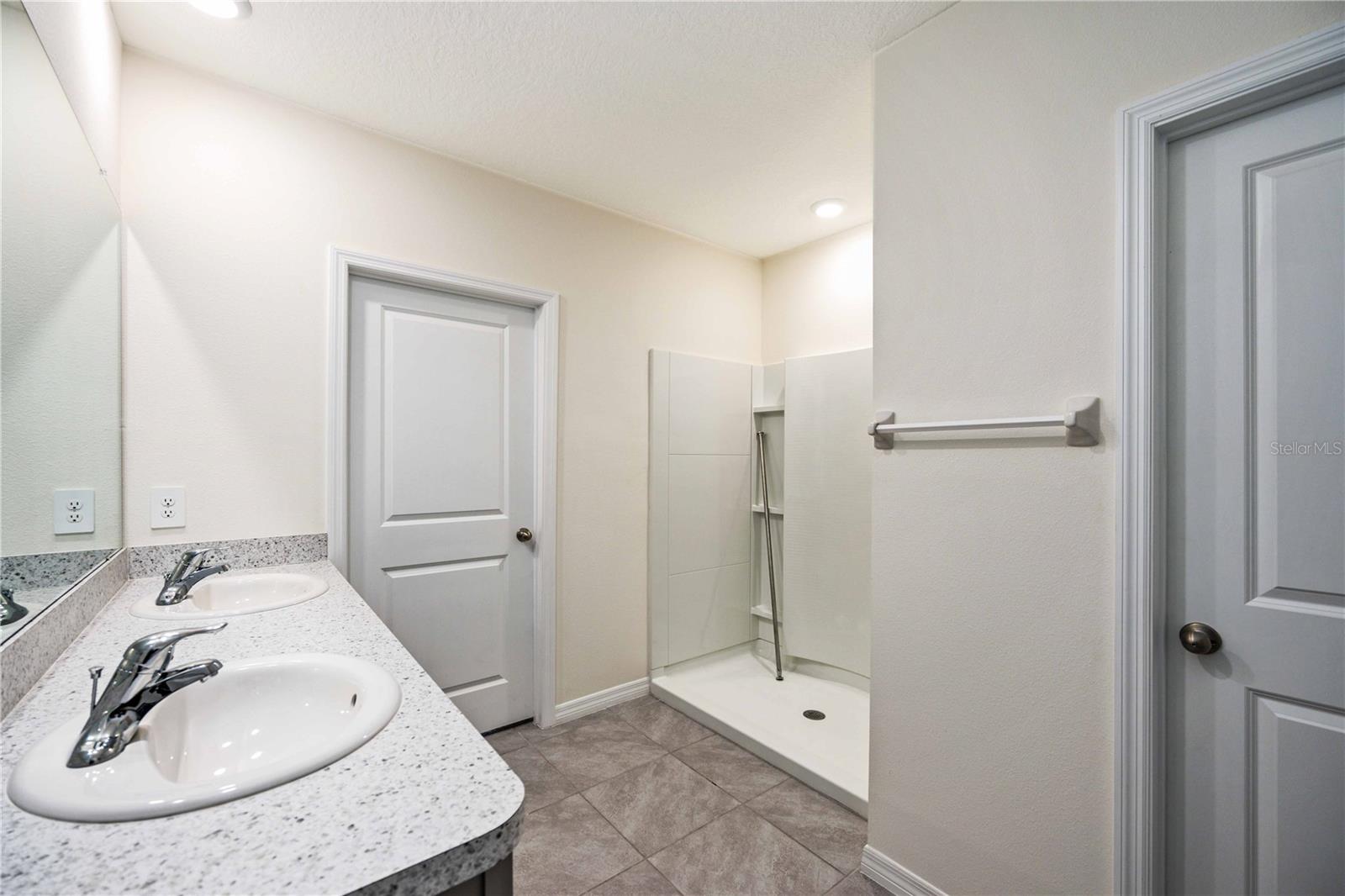 Image 11 of 25 For 17308 Reserva Drive