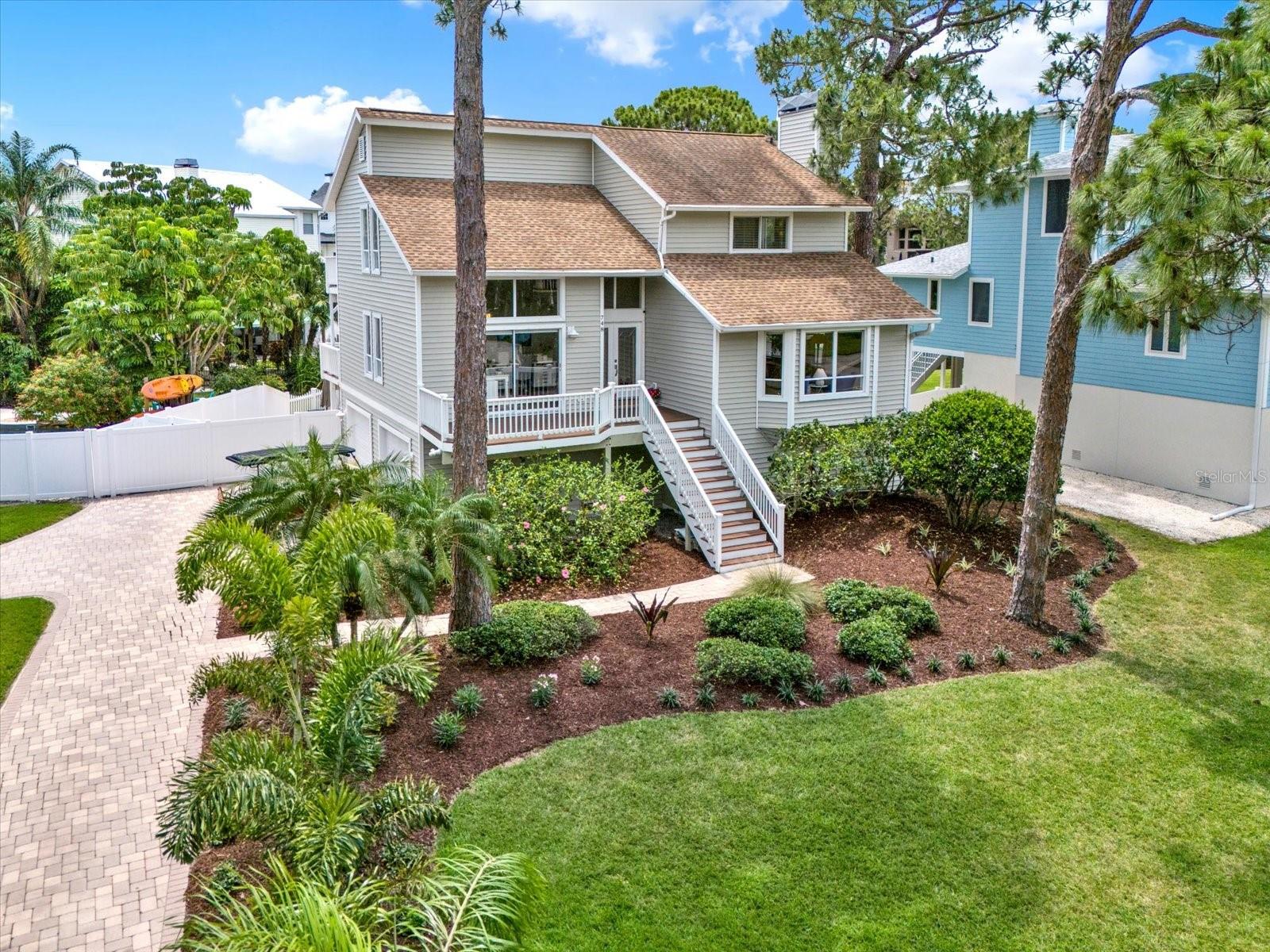 Details for 748 Soundview Drive, PALM HARBOR, FL 34683
