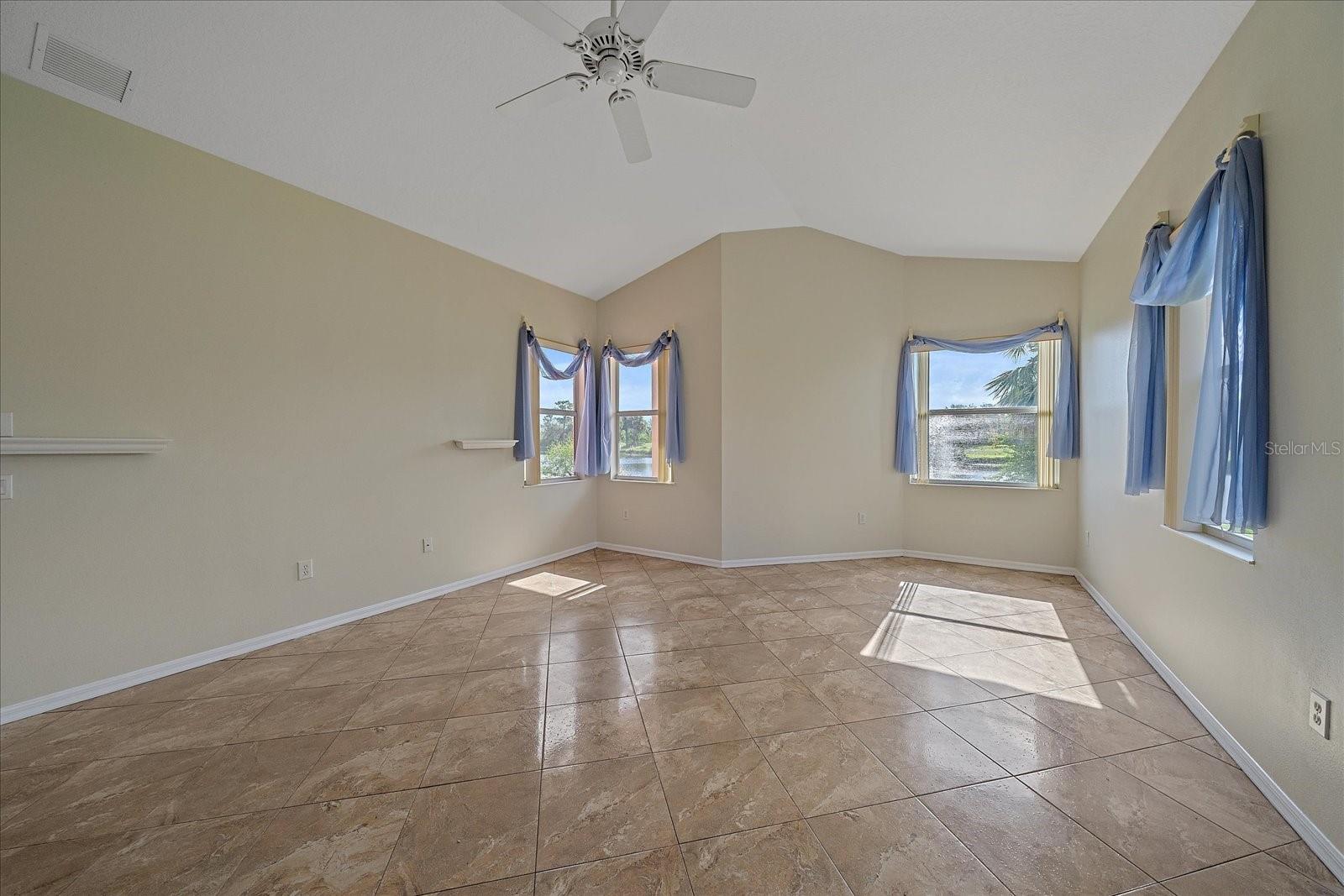 Image 22 of 43 For 6408 Rookery Circle
