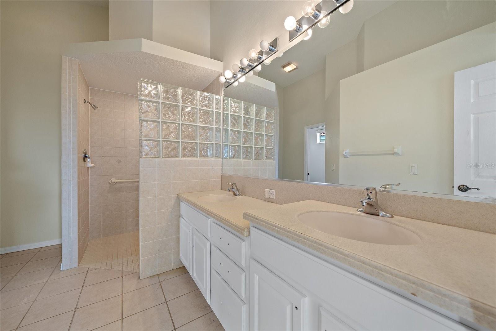 Image 24 of 43 For 6408 Rookery Circle