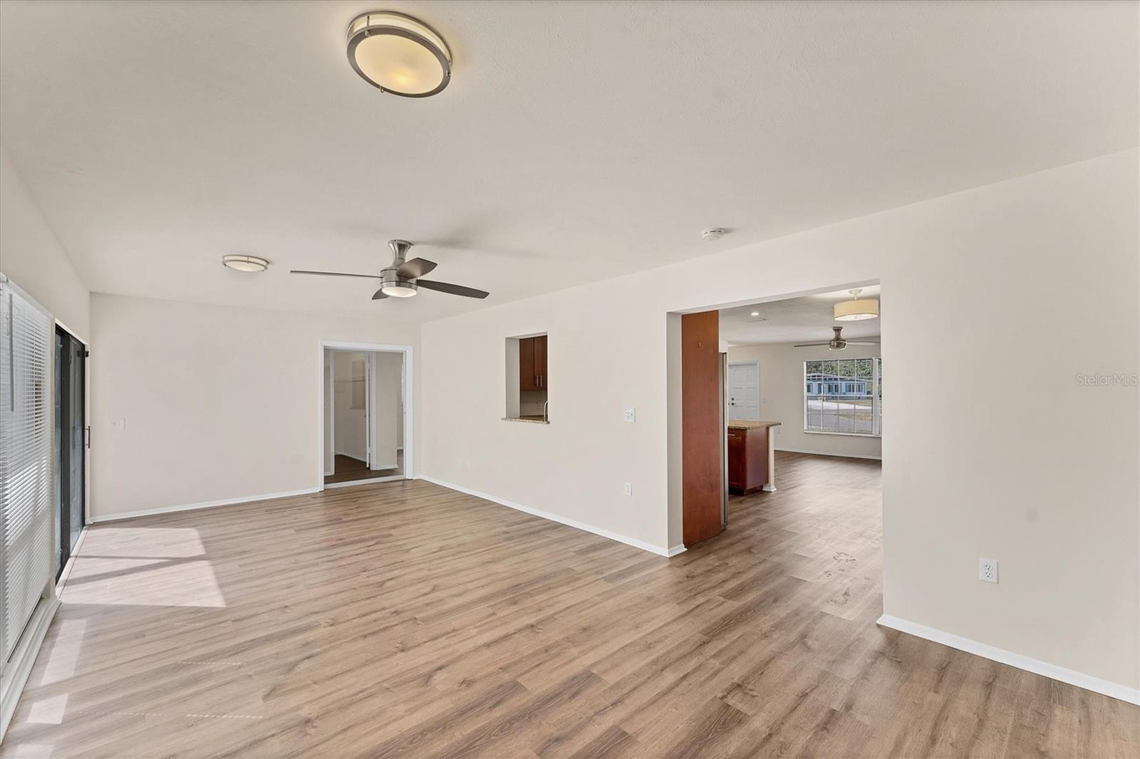 Image 11 of 35 For 4907 4th Avenue Circle Nw