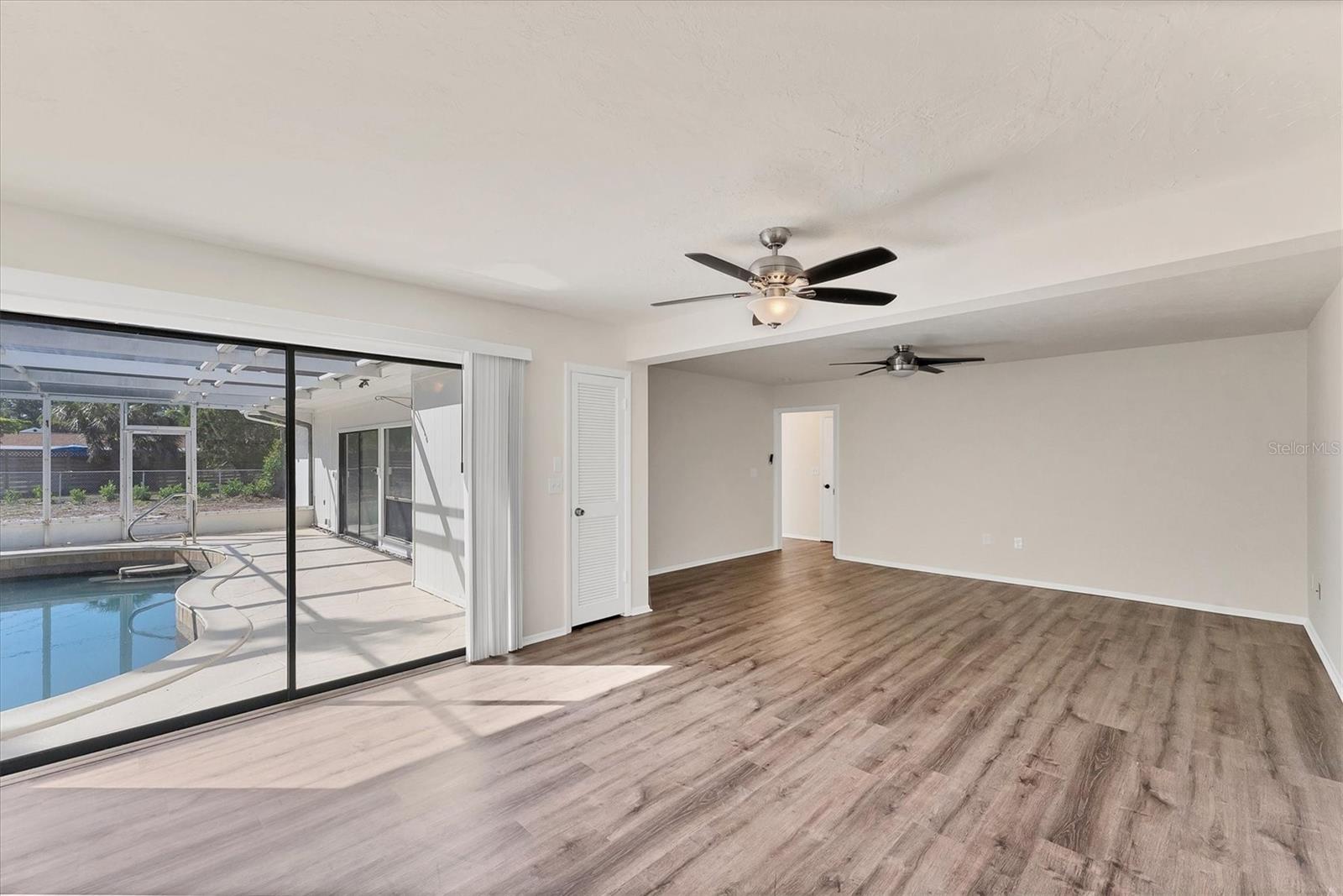 Image 14 of 35 For 4907 4th Avenue Circle Nw