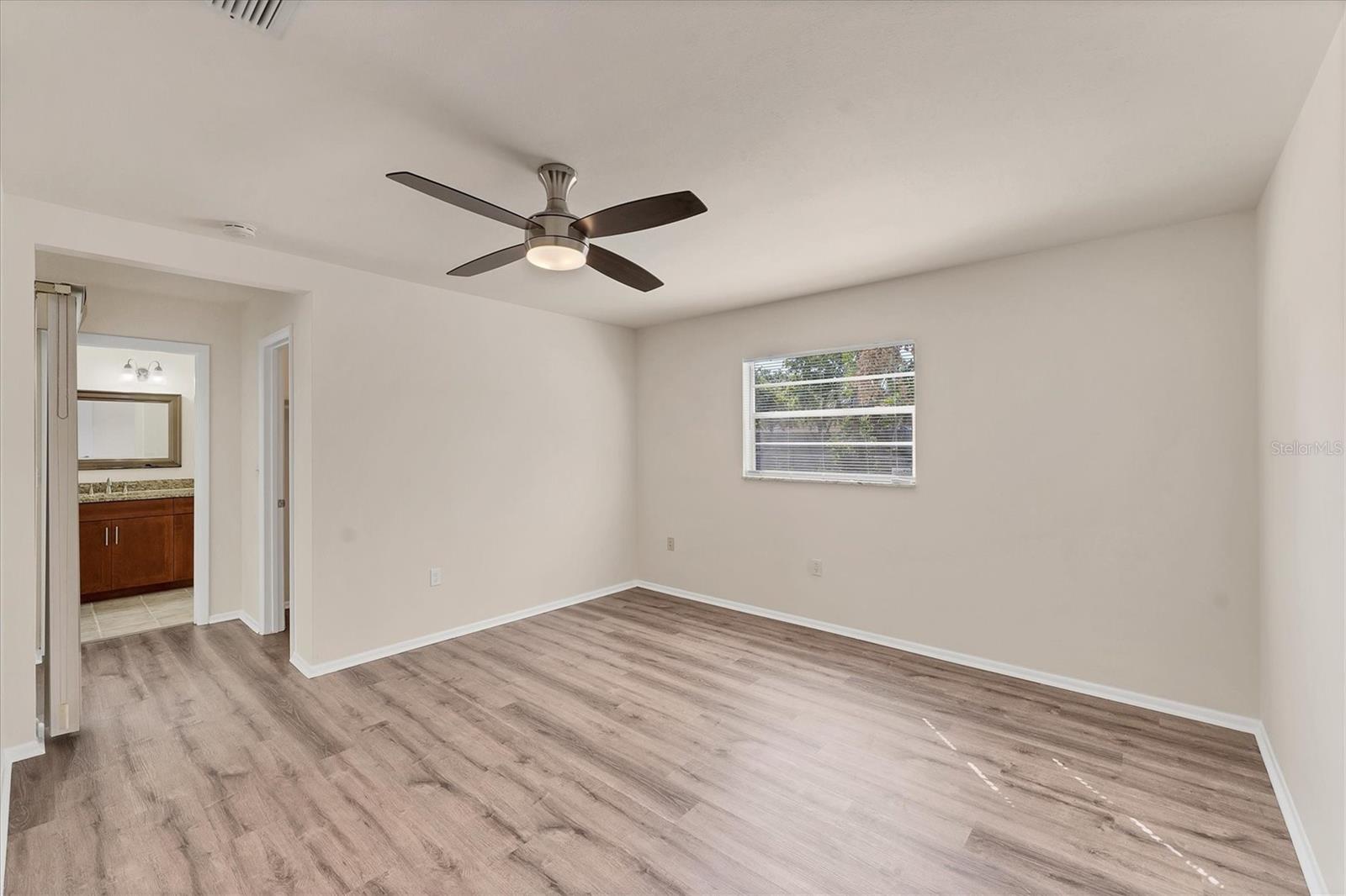 Image 16 of 35 For 4907 4th Avenue Circle Nw