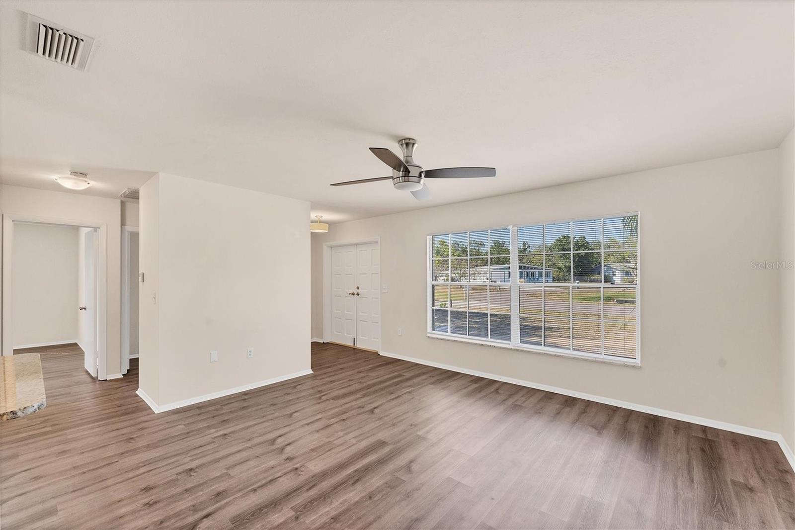 Image 4 of 35 For 4907 4th Avenue Circle Nw