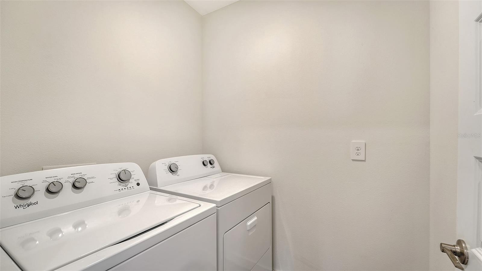 Image 18 of 30 For 17119 Barnwood Place