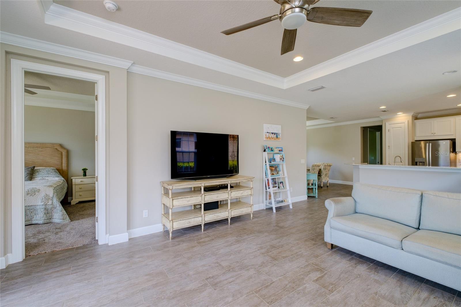 Image 12 of 46 For 5301 Bartolomeo Street