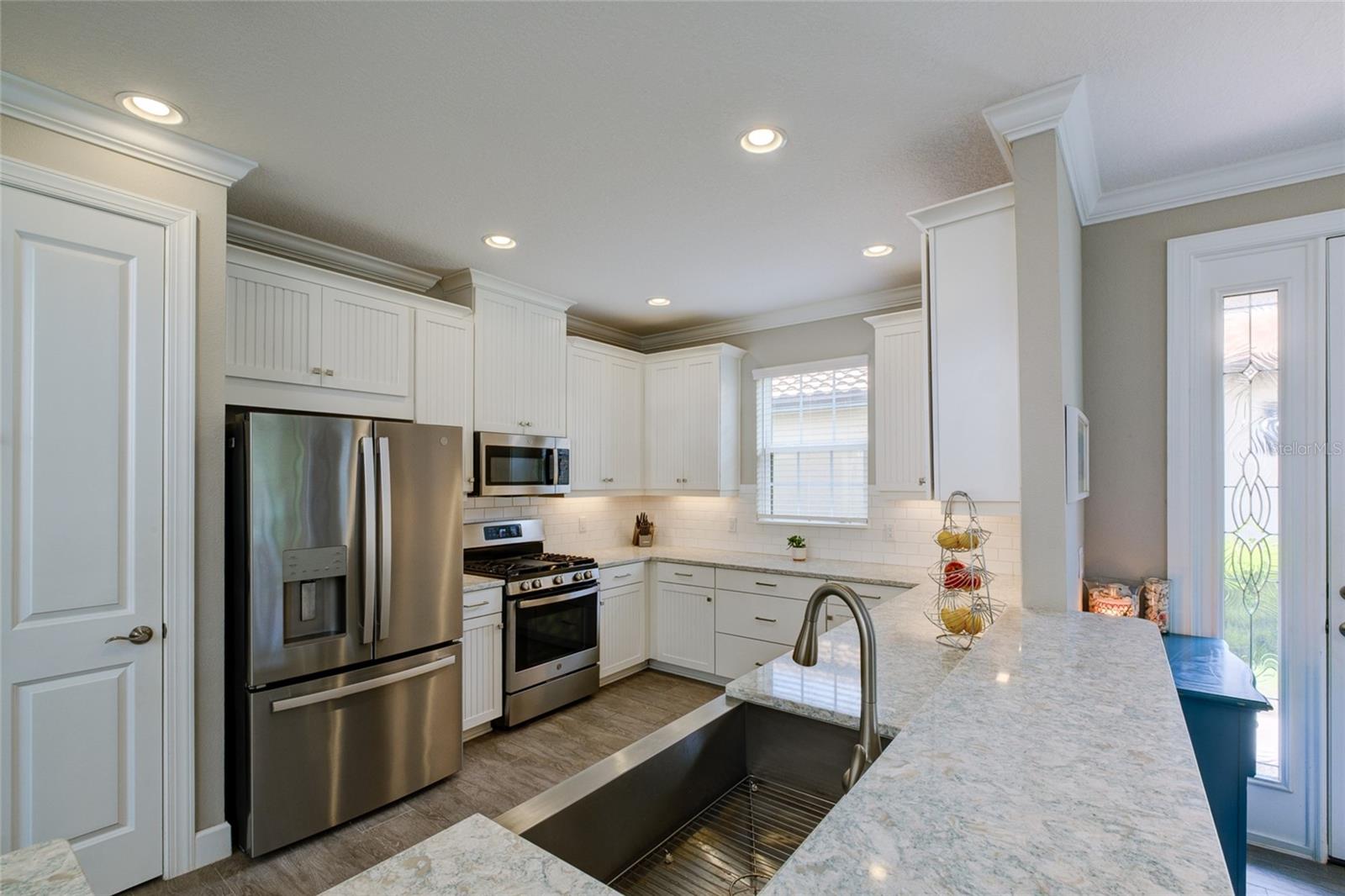 Image 15 of 46 For 5301 Bartolomeo Street