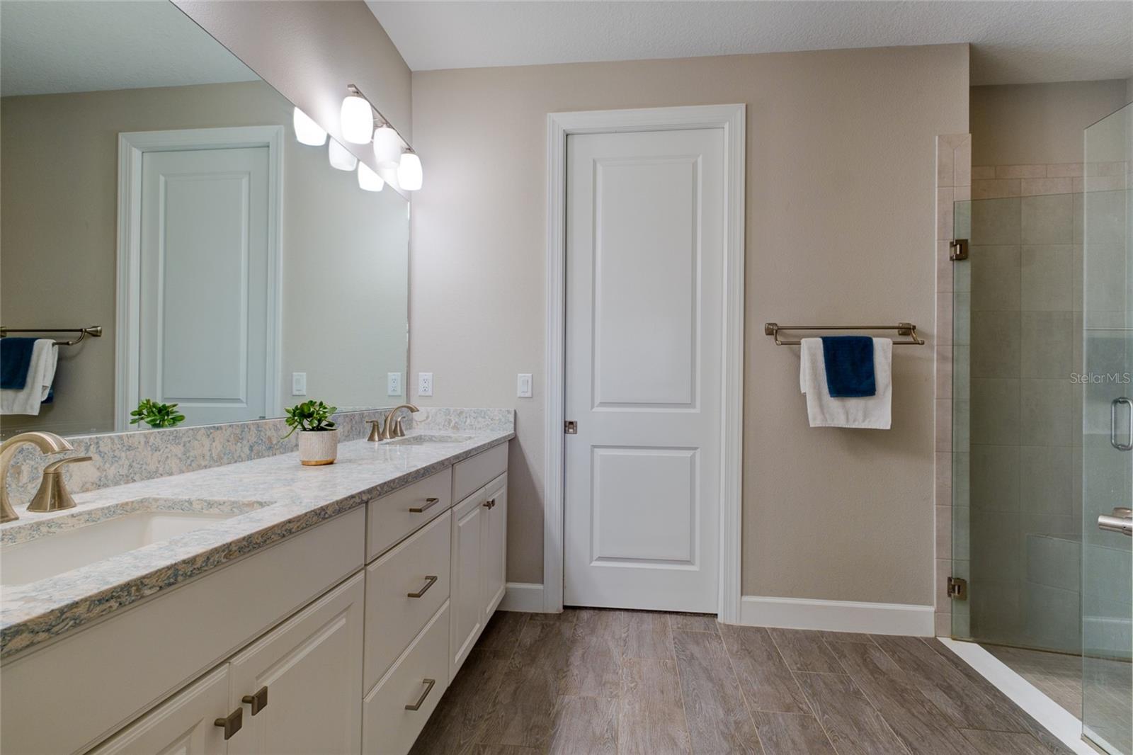 Image 21 of 46 For 5301 Bartolomeo Street