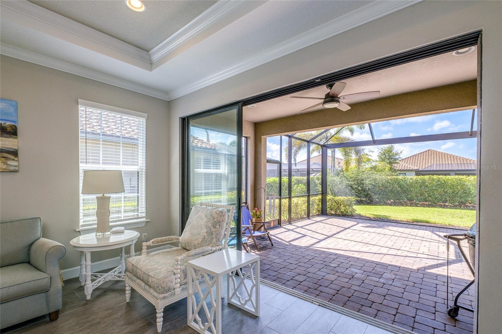 Image 6 of 46 For 5301 Bartolomeo Street