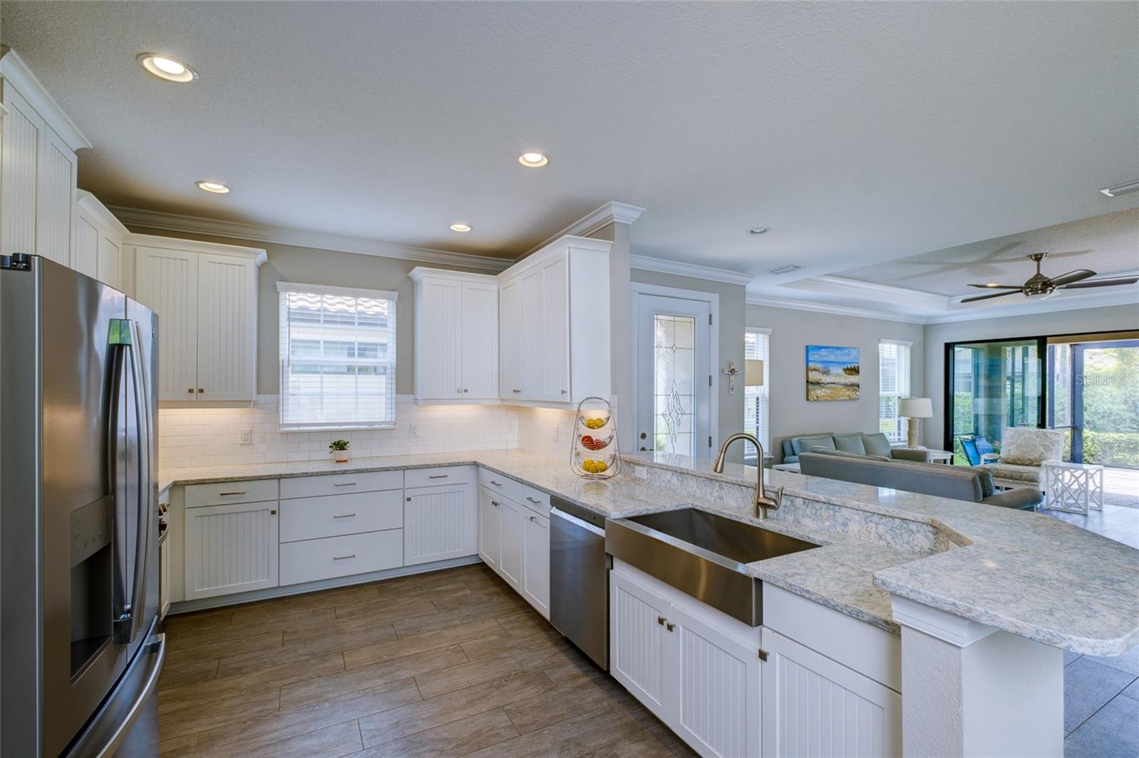 Image 8 of 46 For 5301 Bartolomeo Street