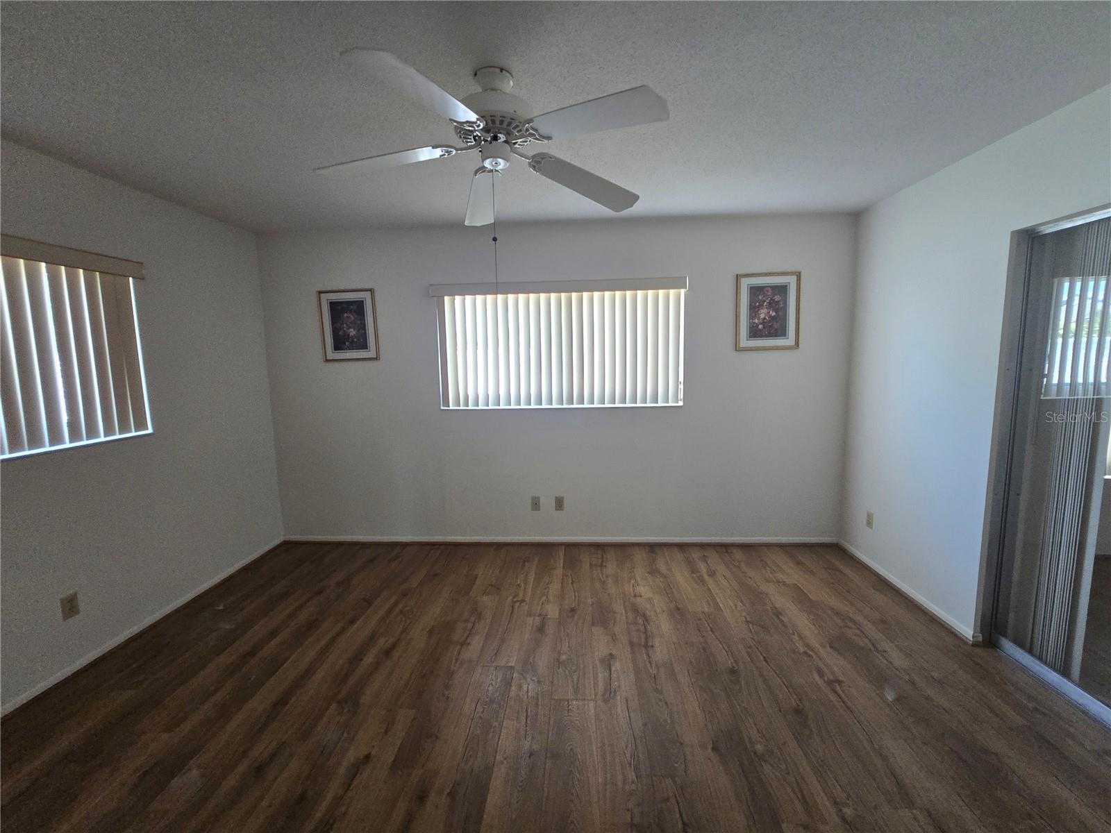 Image 10 of 11 For 3105 Gulfgate Drive