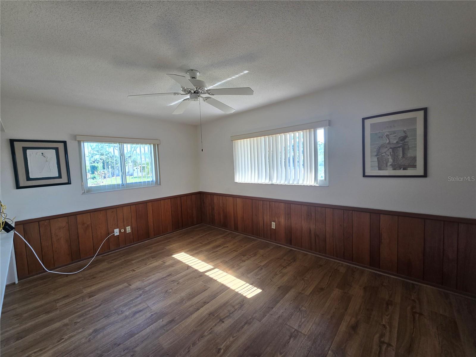 Image 5 of 11 For 3105 Gulfgate Drive