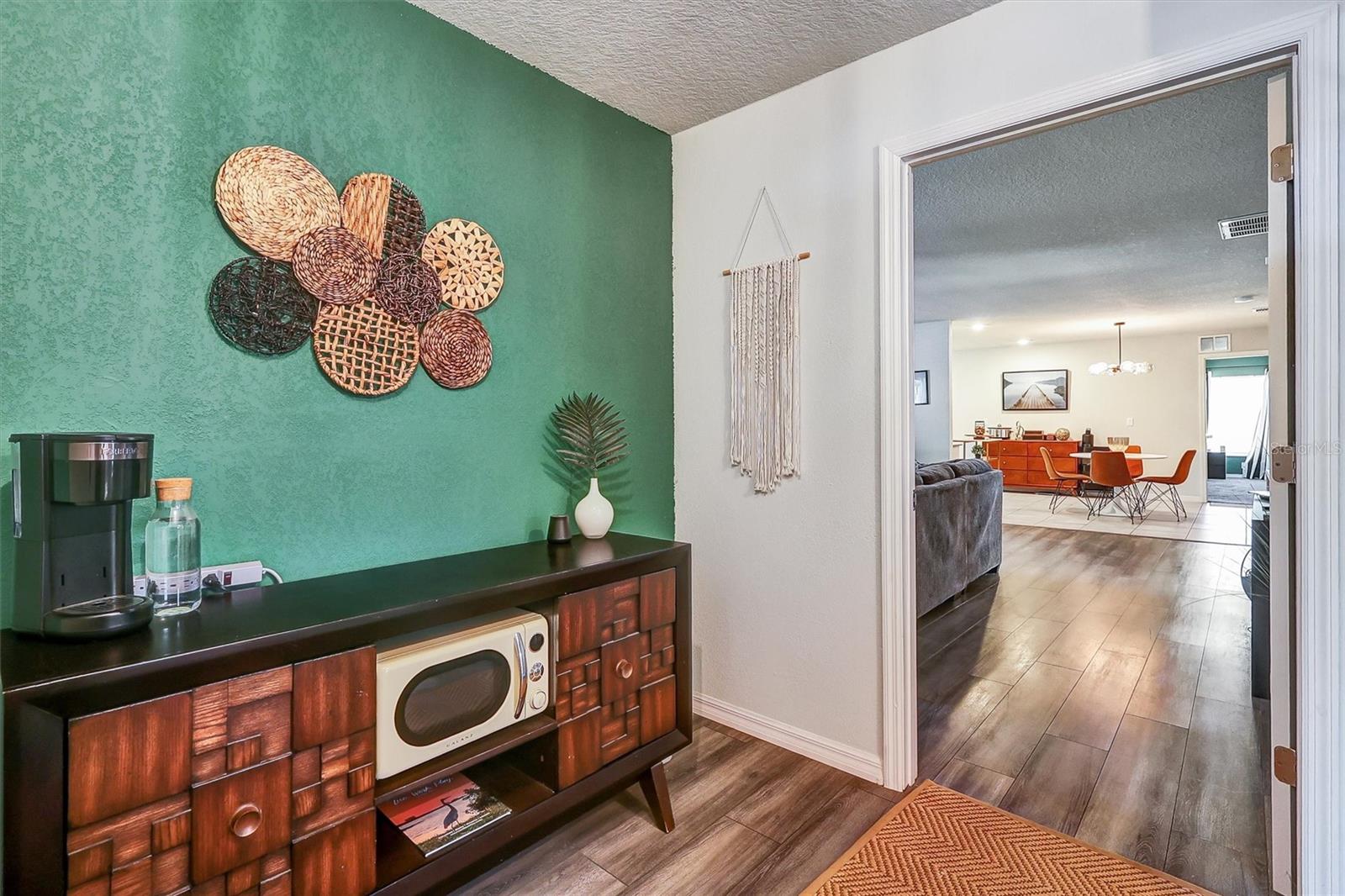 Image 3 of 21 For 4542 19th Avenue S