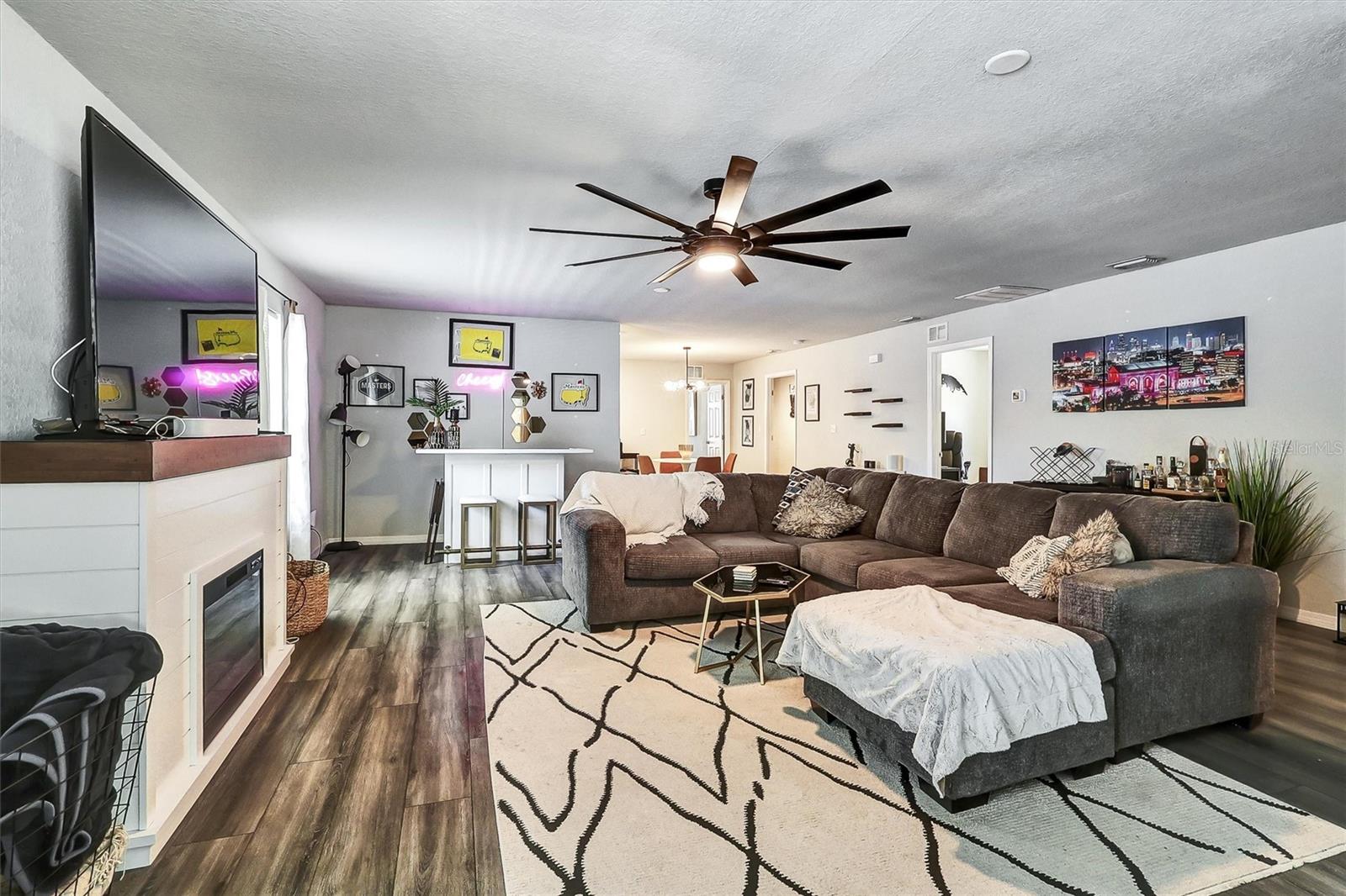 Image 7 of 21 For 4542 19th Avenue S