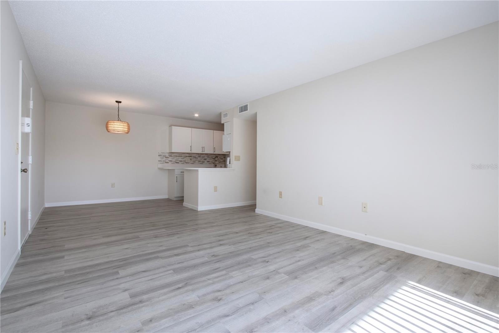 Image 12 of 51 For 3259 Beneva Road 102