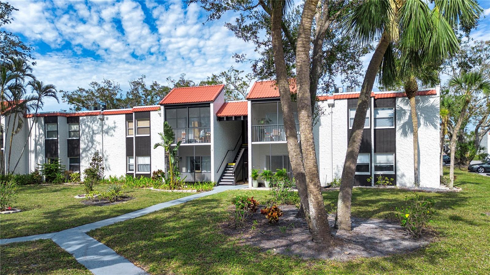 Image 3 of 51 For 3259 Beneva Road 102