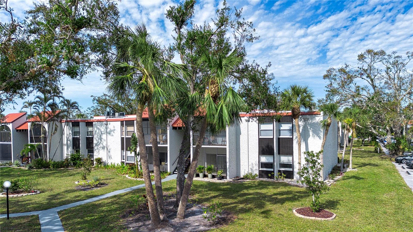 Image 4 of 51 For 3259 Beneva Road 102