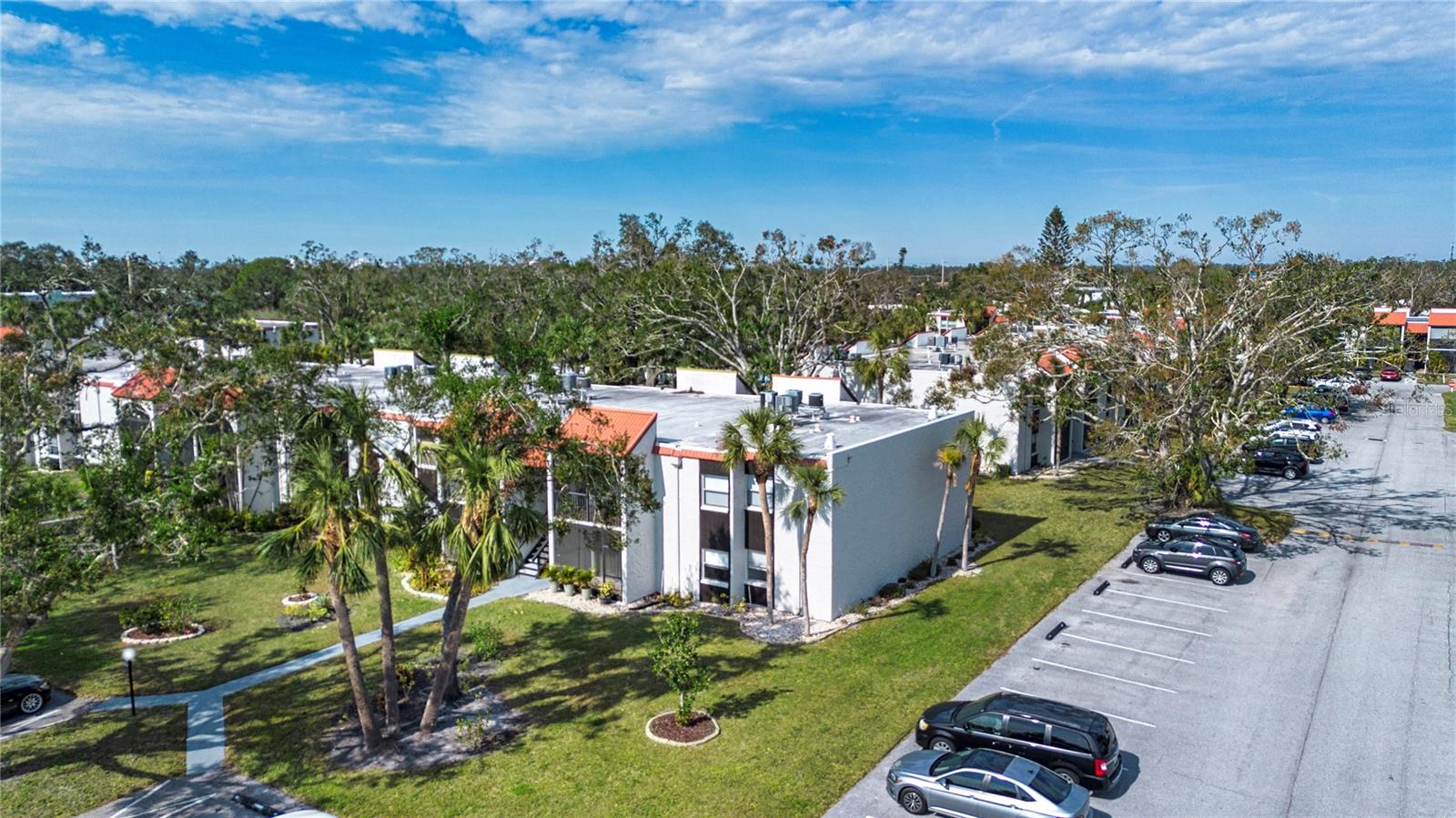 Image 5 of 51 For 3259 Beneva Road 102