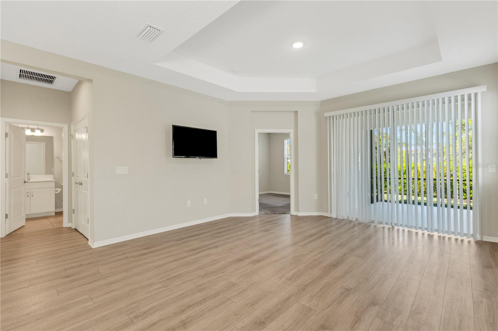 Image 12 of 30 For 5985 Amberly Drive