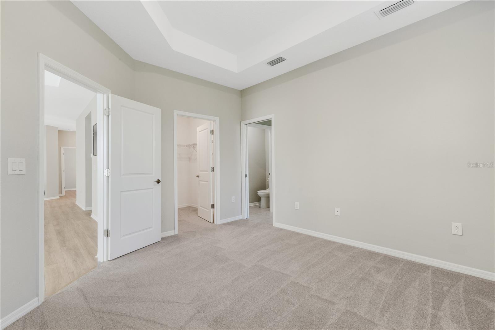 Image 17 of 30 For 5985 Amberly Drive