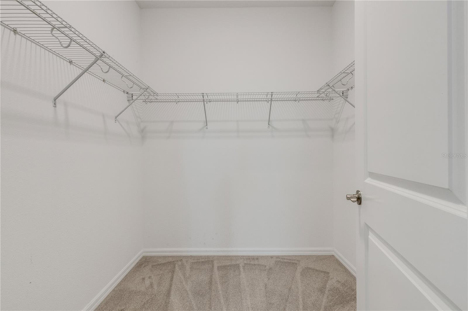 Image 19 of 30 For 5985 Amberly Drive