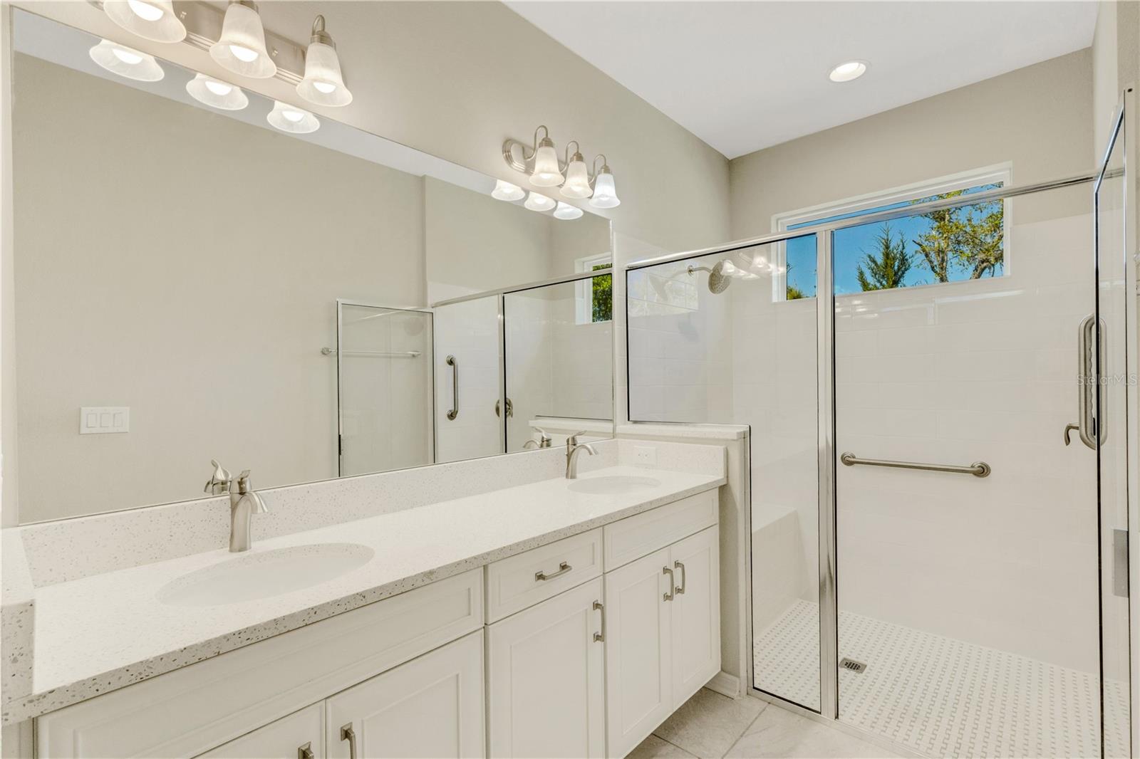 Image 21 of 30 For 5985 Amberly Drive