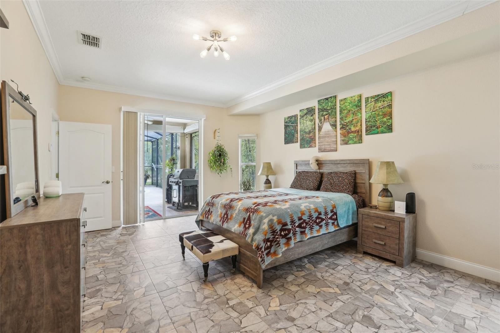 Listing photo id 20 for 18026 Nutcracker Road