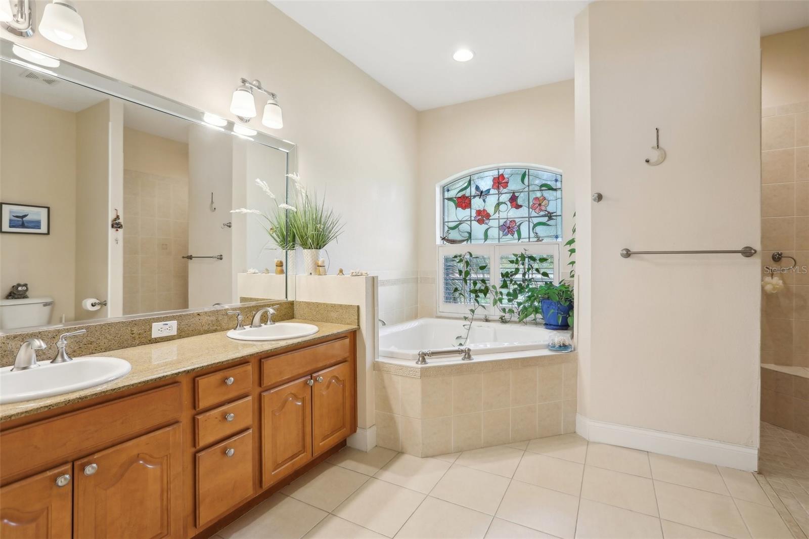 Listing photo id 22 for 18026 Nutcracker Road